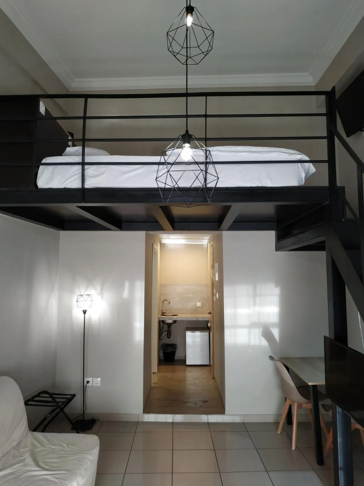 Living room, Bed in Kentrikon