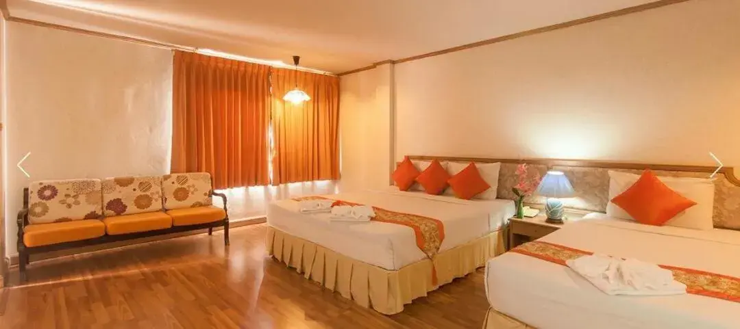 Deluxe Room in Takiab Beach Resort Deluxe Room in Takiab Beach Resort