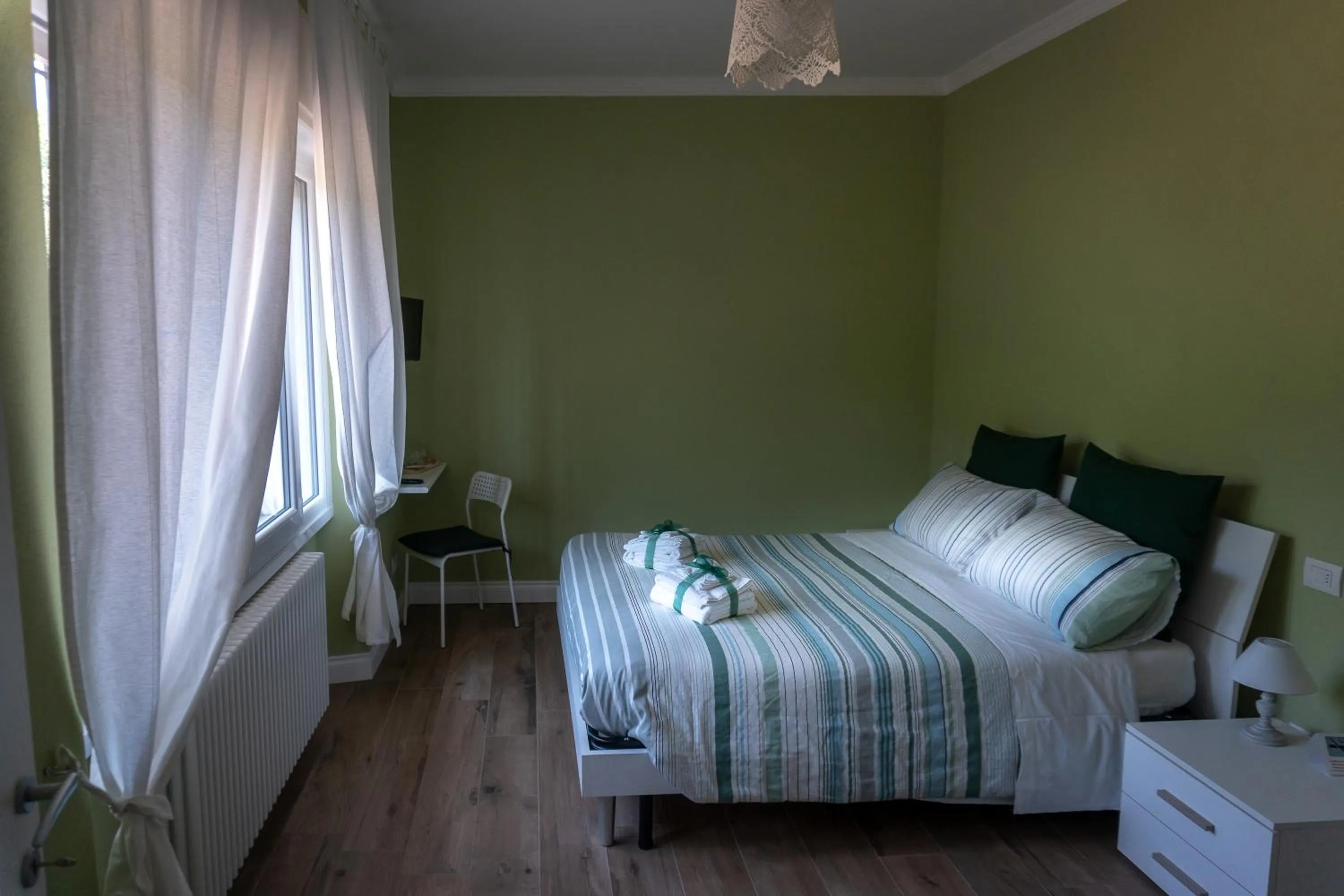 Bed in La Rosa Tra I Laghi B&B