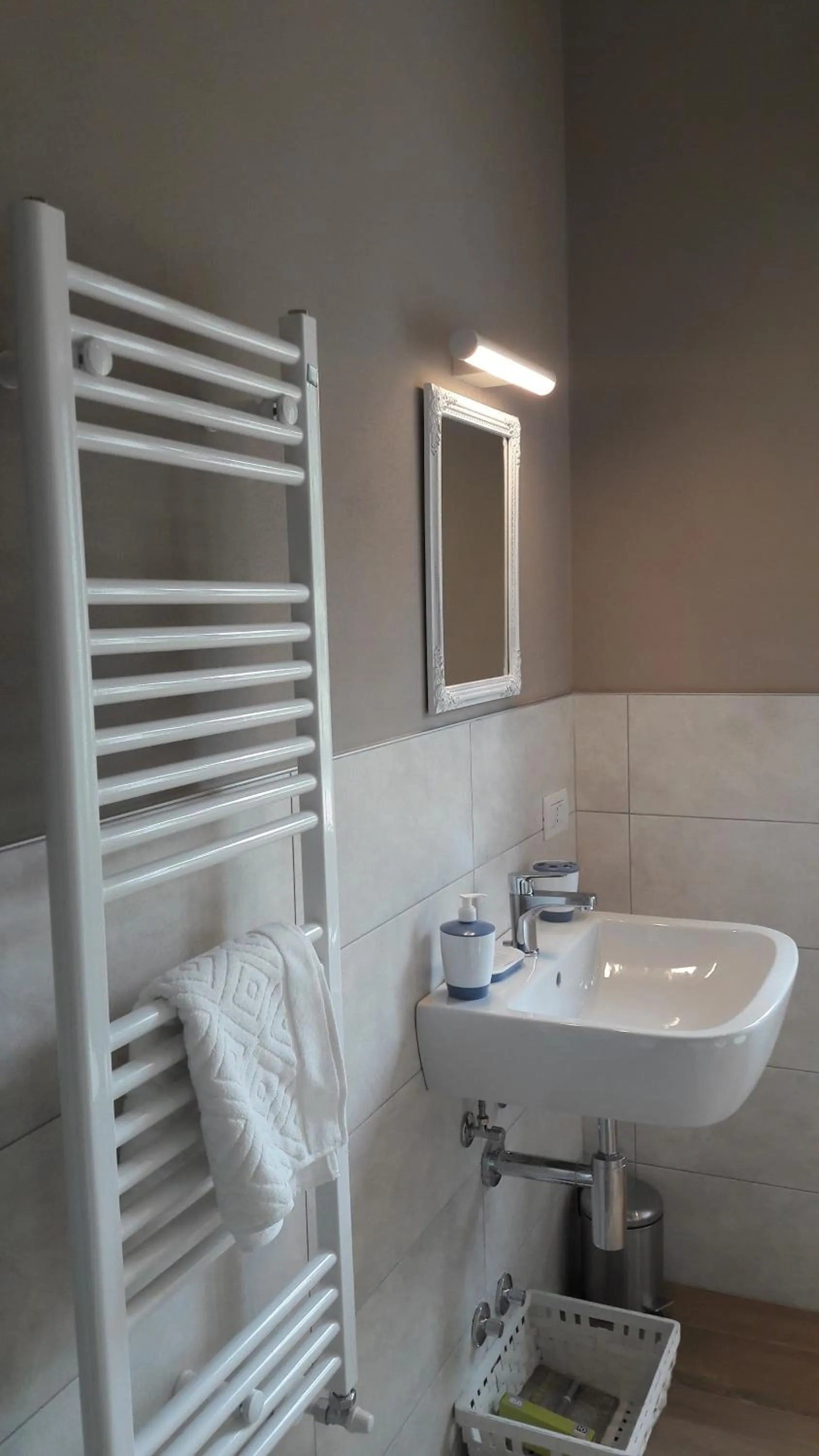 Bathroom in La Rosa Tra I Laghi B&B