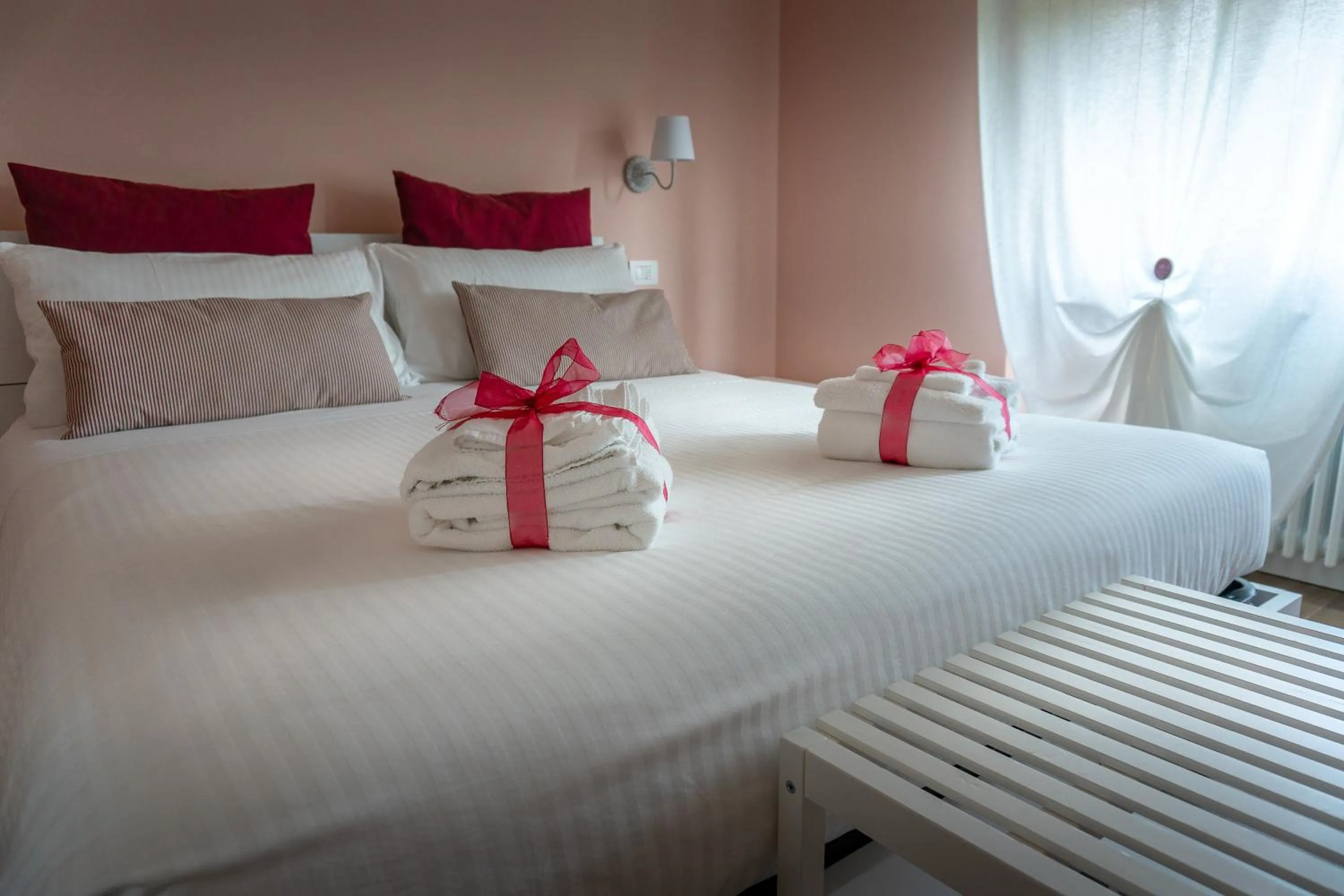 Bed in La Rosa Tra I Laghi B&B