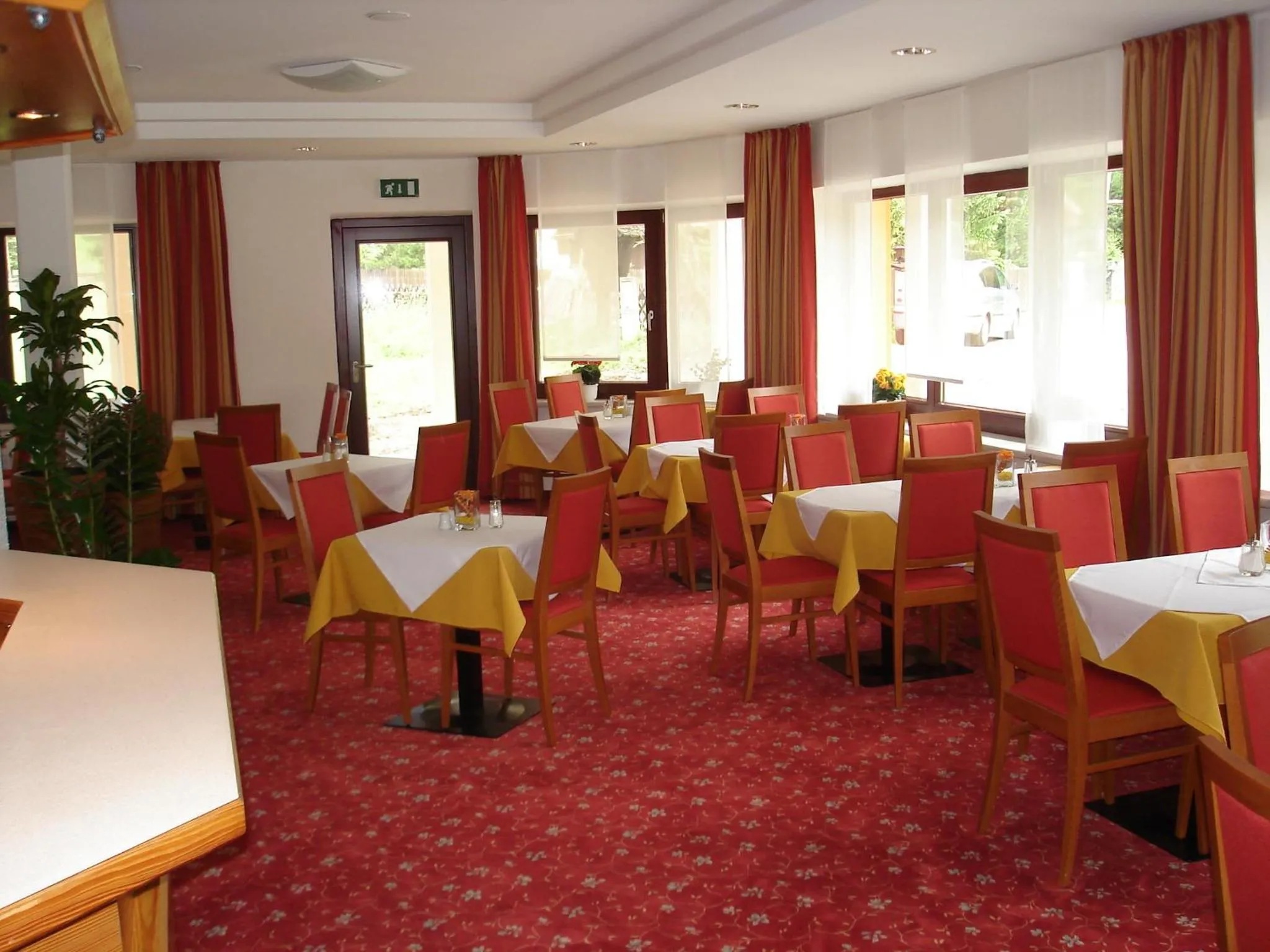 Restaurant/places to eat in Hotel Hubertus