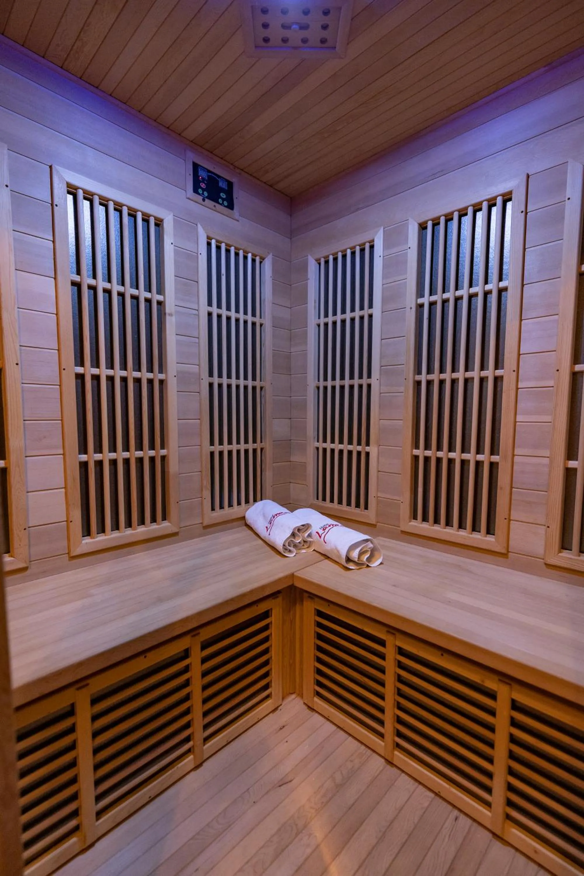 Property building in Garni Hotel Lama