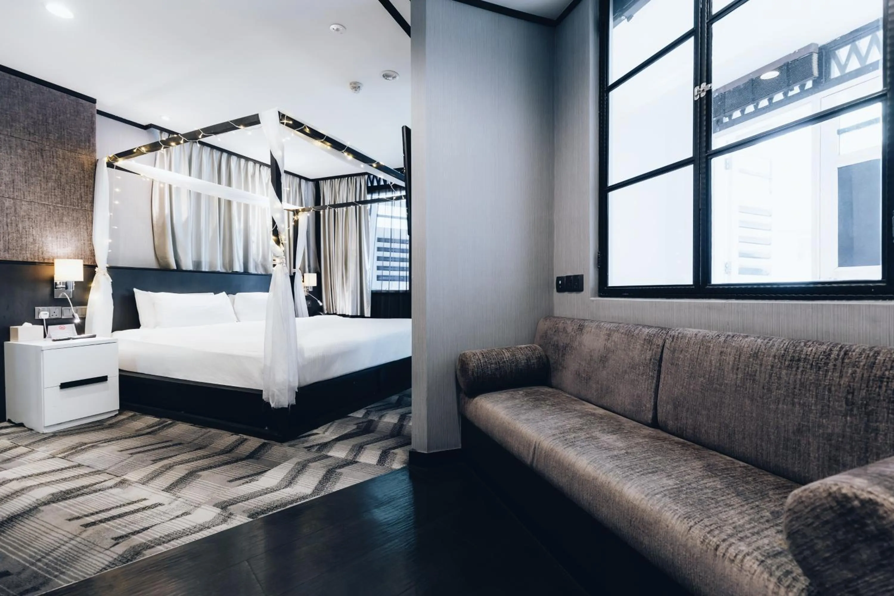 Bedroom, Bed in Hotel NuVe Urbane