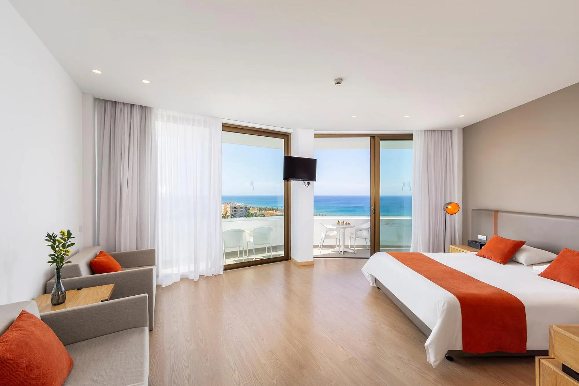 Photo of the whole room, Bed in Crystal Springs Beach Hotel