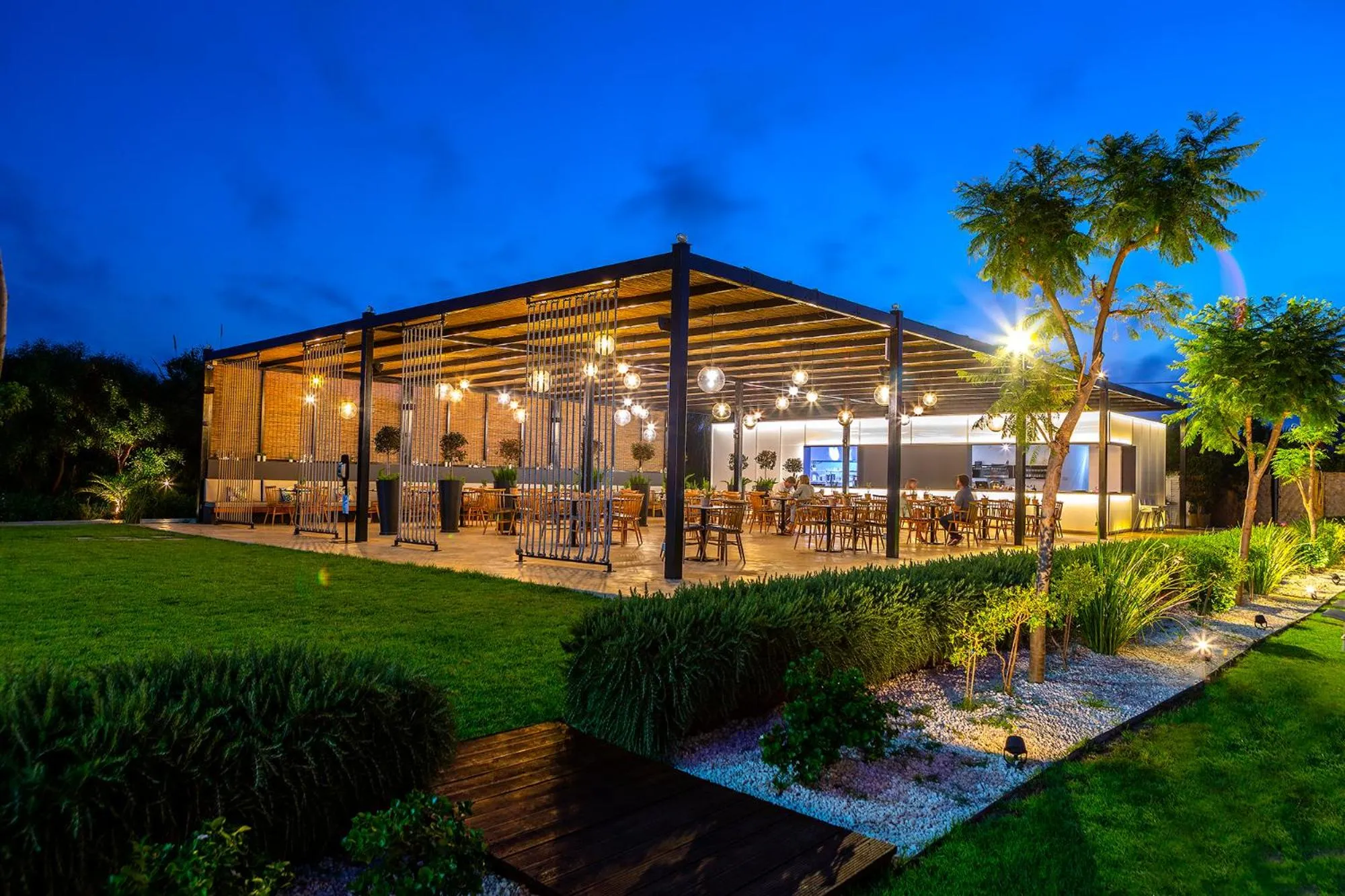 Restaurant/places to eat in Crystal Springs Beach Hotel