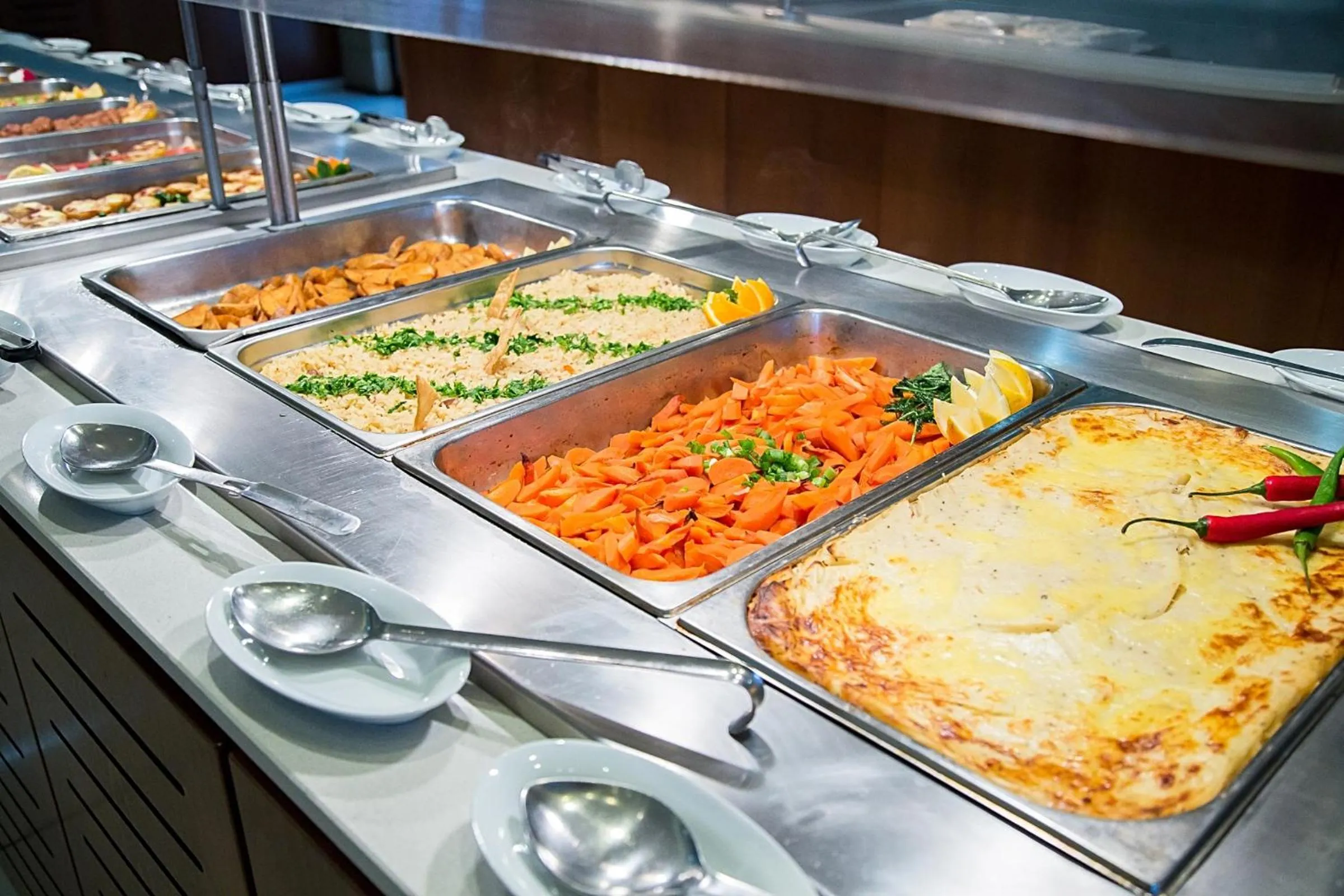 Restaurant/places to eat in Crystal Springs Beach Hotel