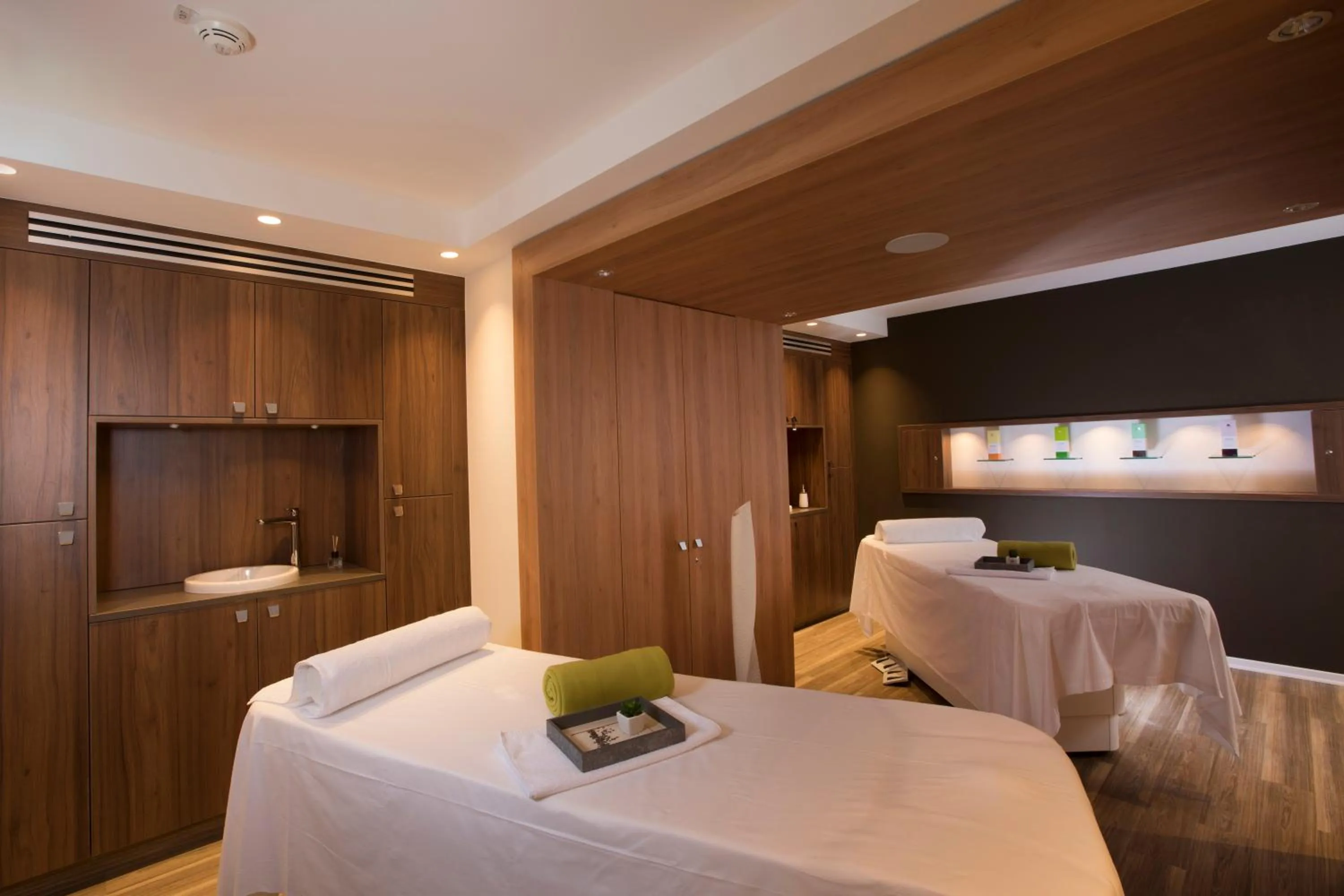 Massage, Bed in Sonnenhof Hotel & Spa