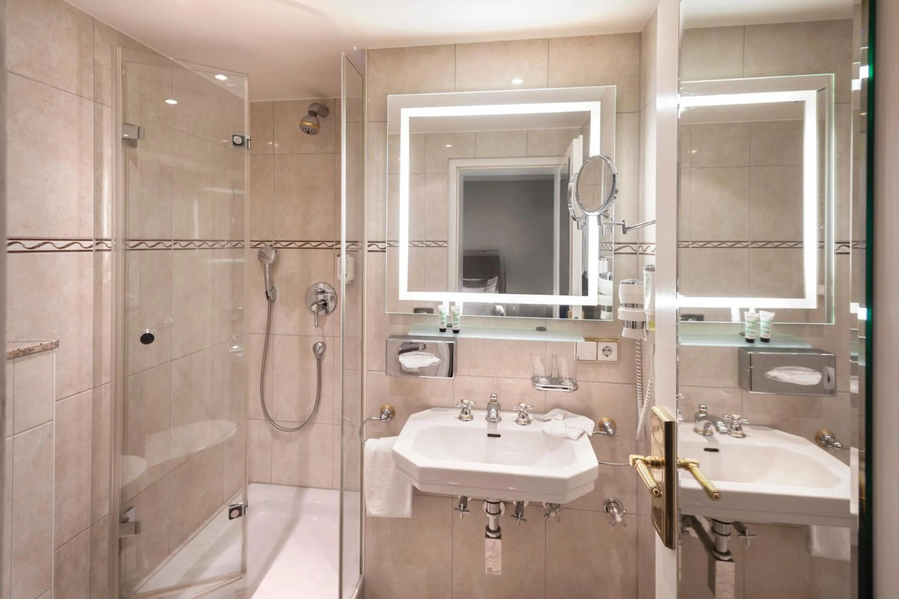 Bathroom in Sonnenhof Hotel & Spa