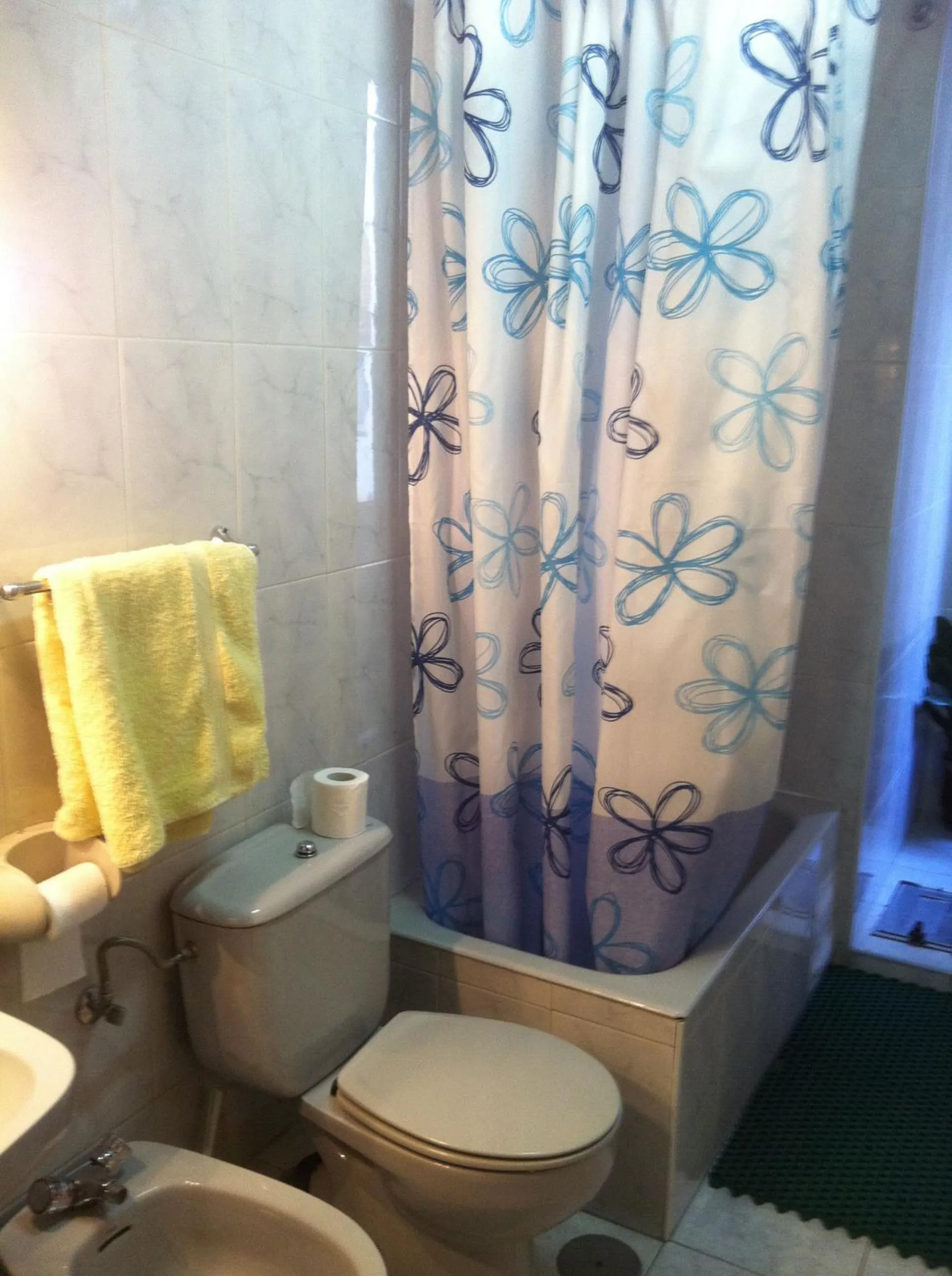 Bathroom in Hostal Murcia