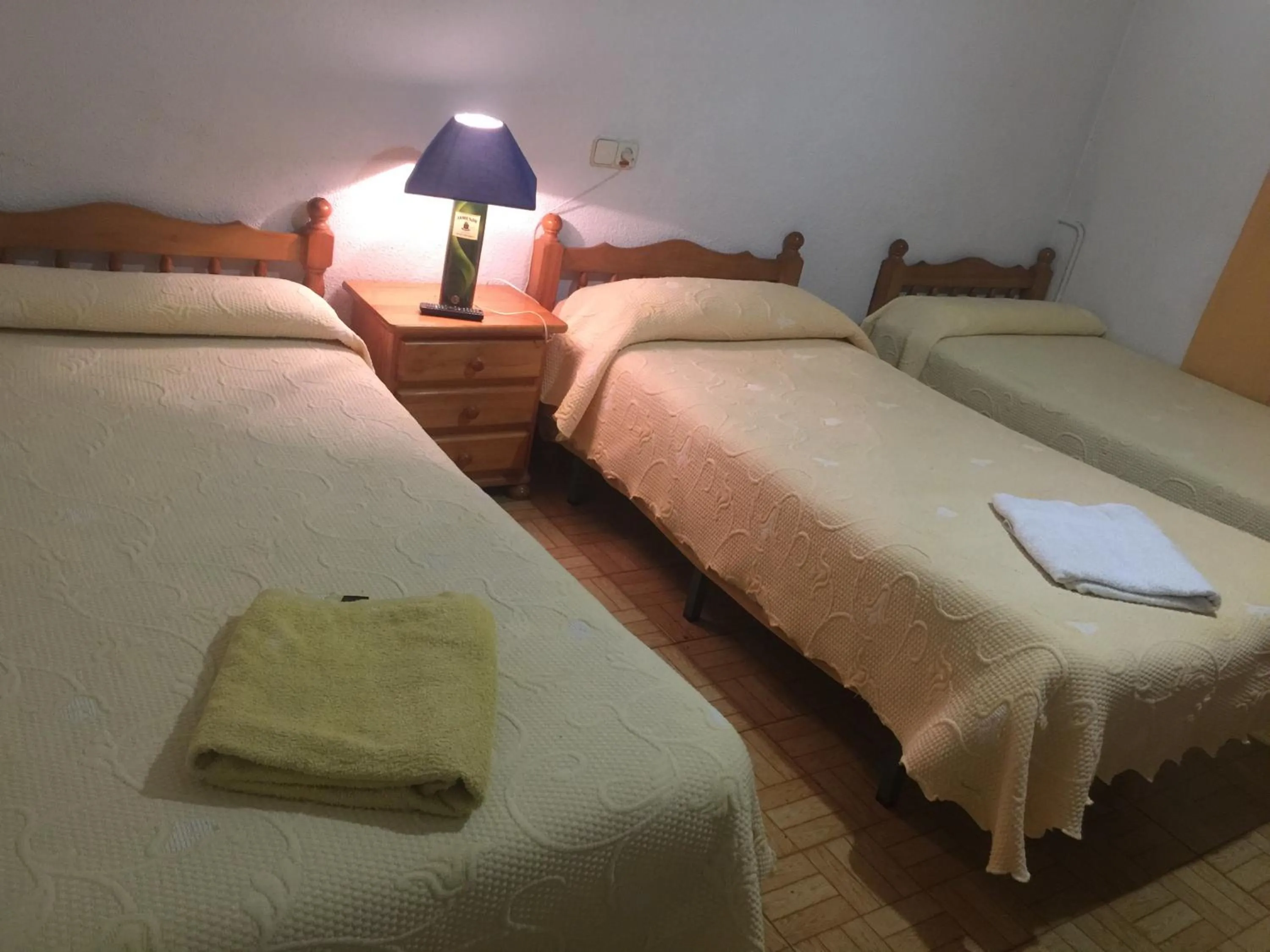 Photo of the whole room in Hostal Murcia