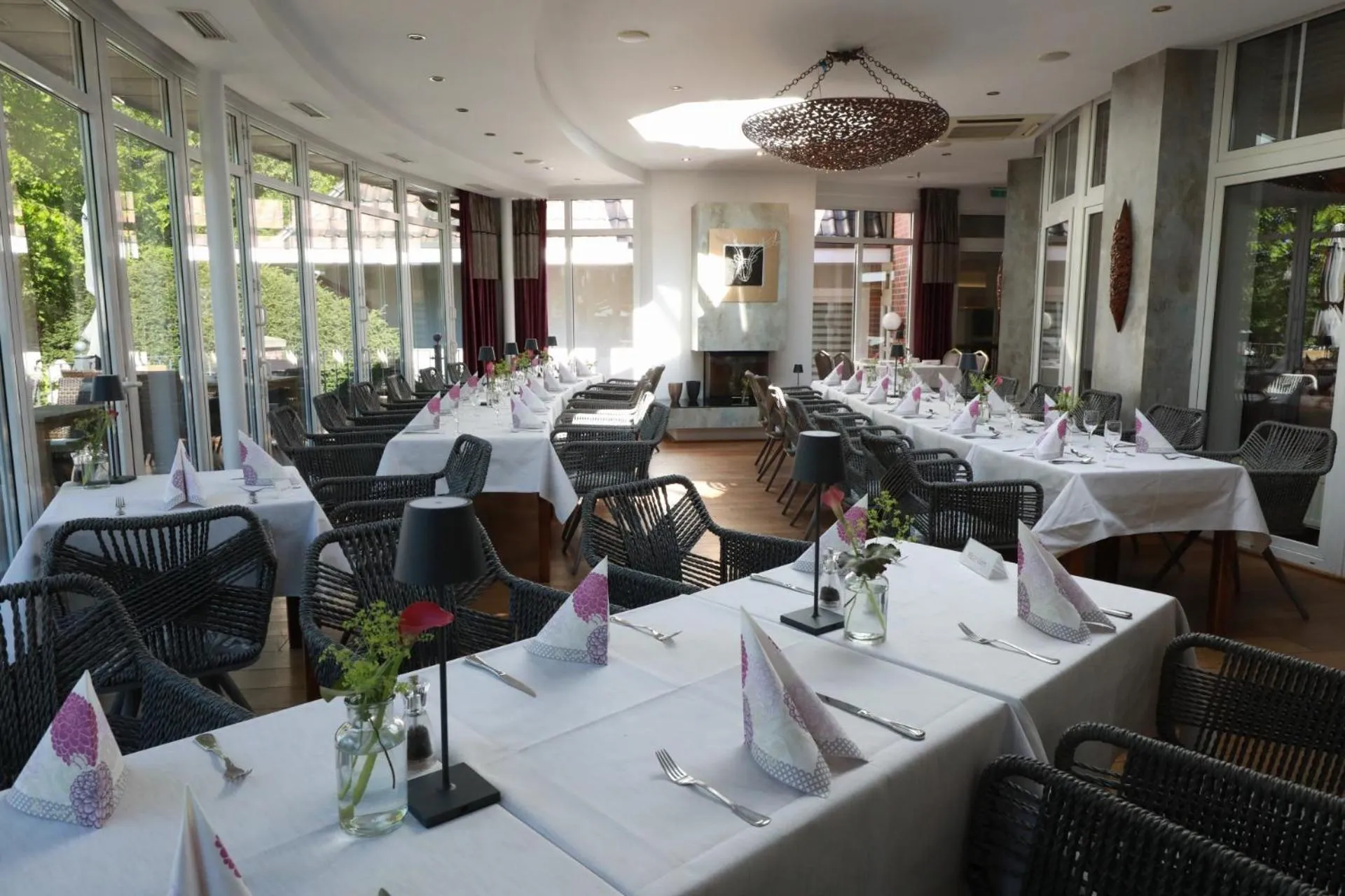 Restaurant/places to eat in Hotel Robben