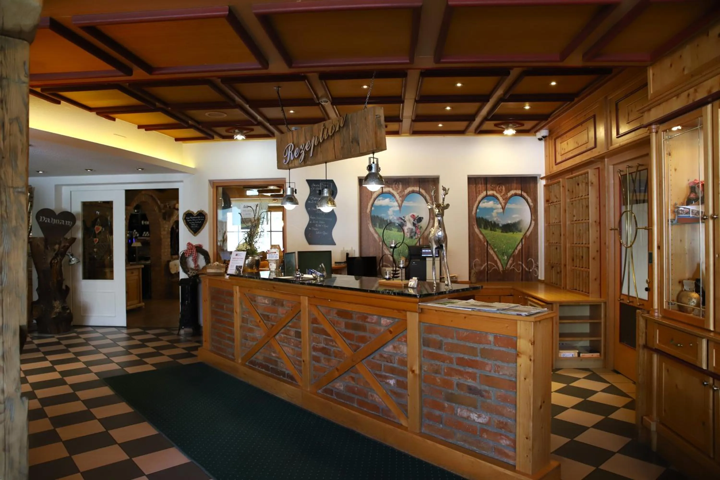 Lobby or reception in Hotel zur Isar