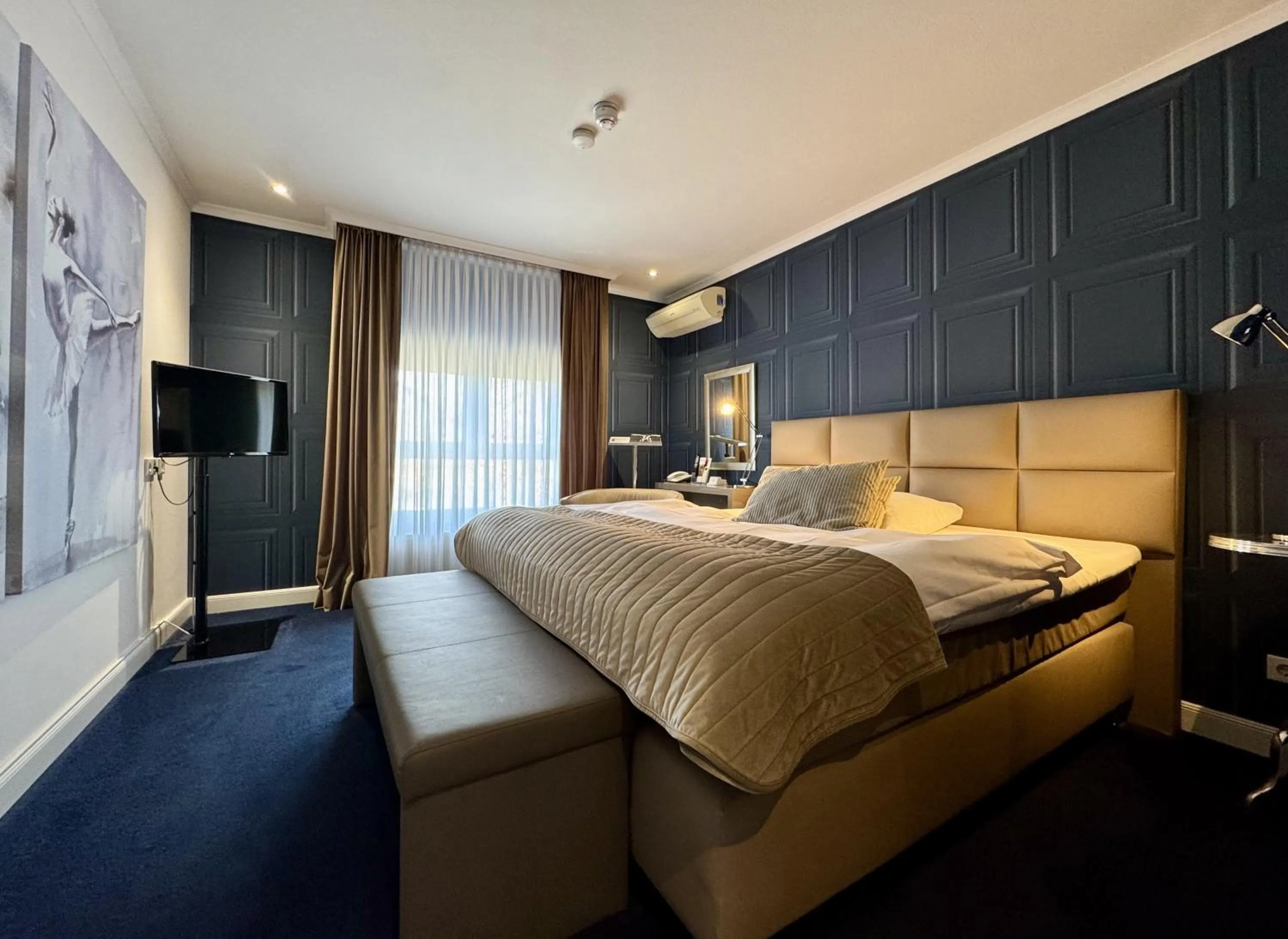 Bed in Parkhotel Bielefeld