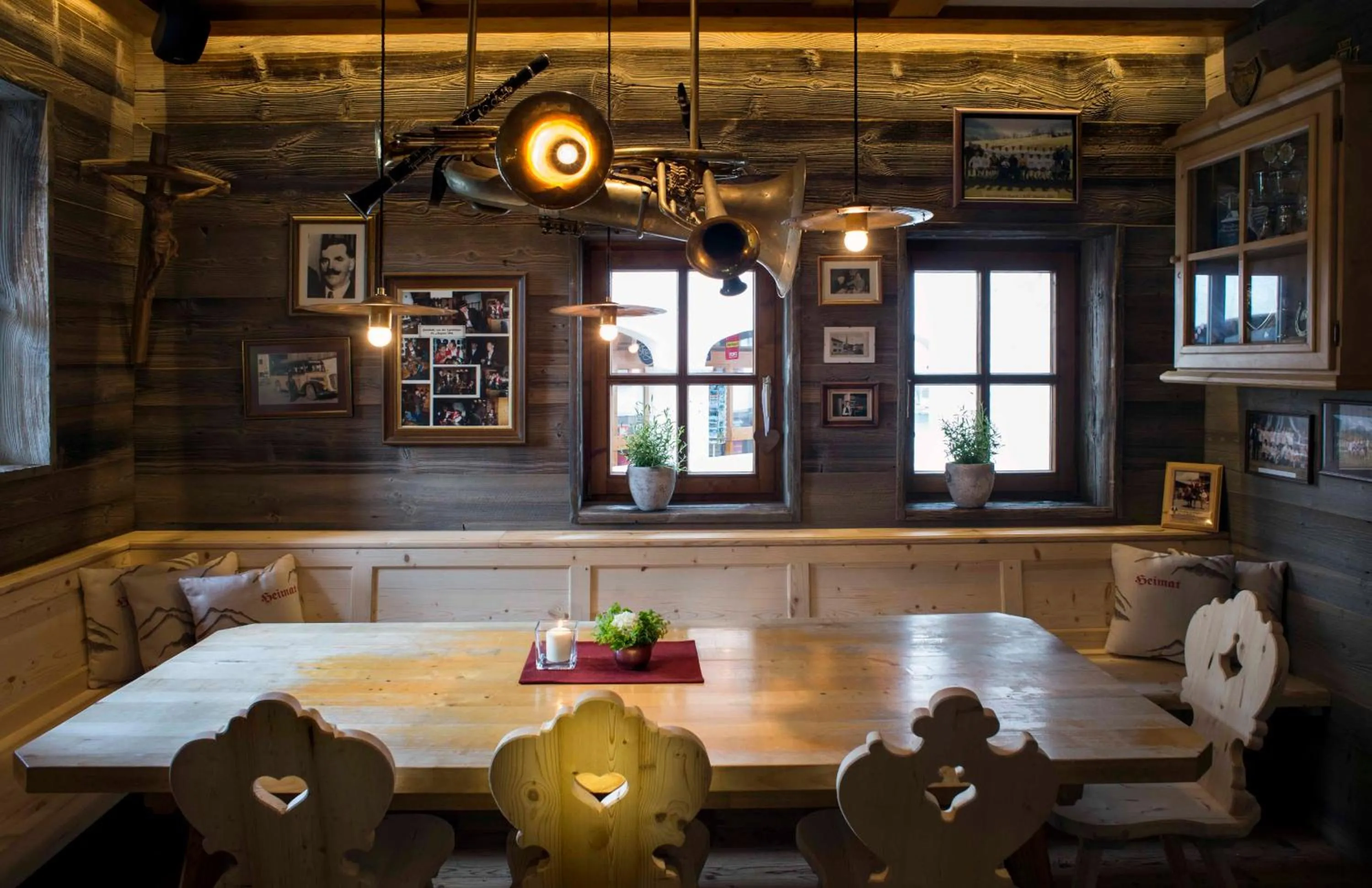 Restaurant/places to eat in Lifestyle Hotel eder