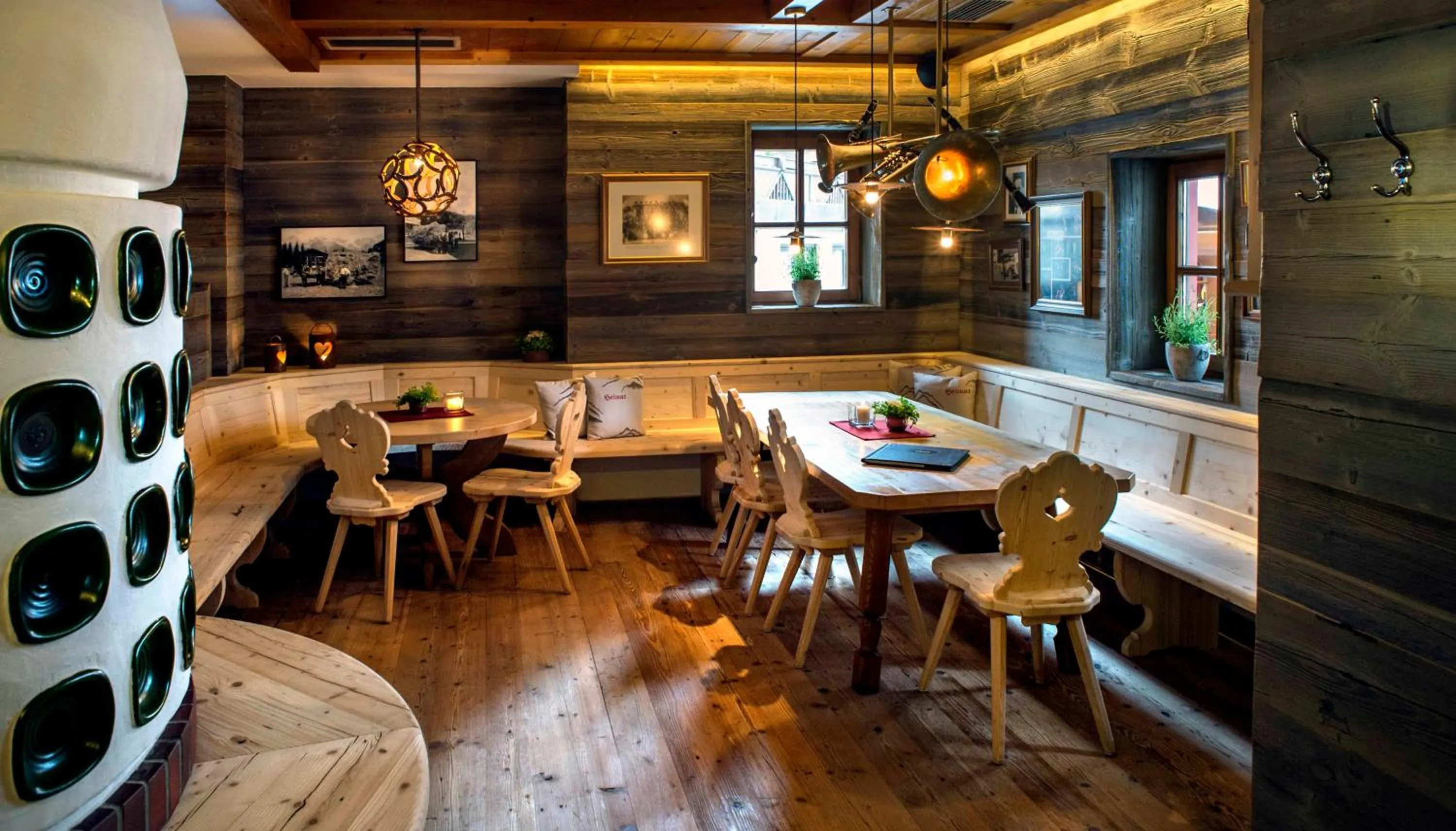 Restaurant/places to eat in Lifestyle Hotel eder