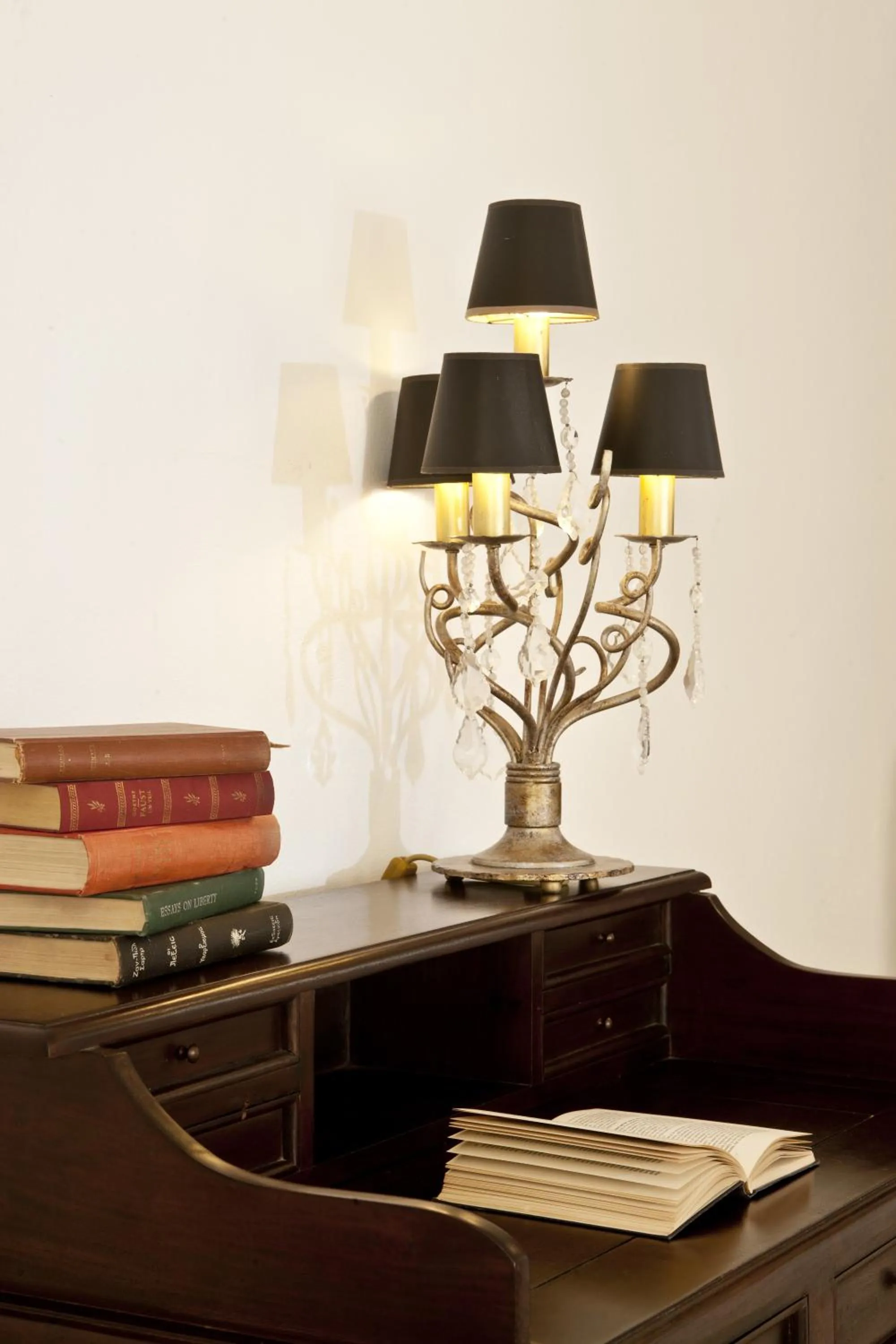 Decorative detail in Avianto Suites