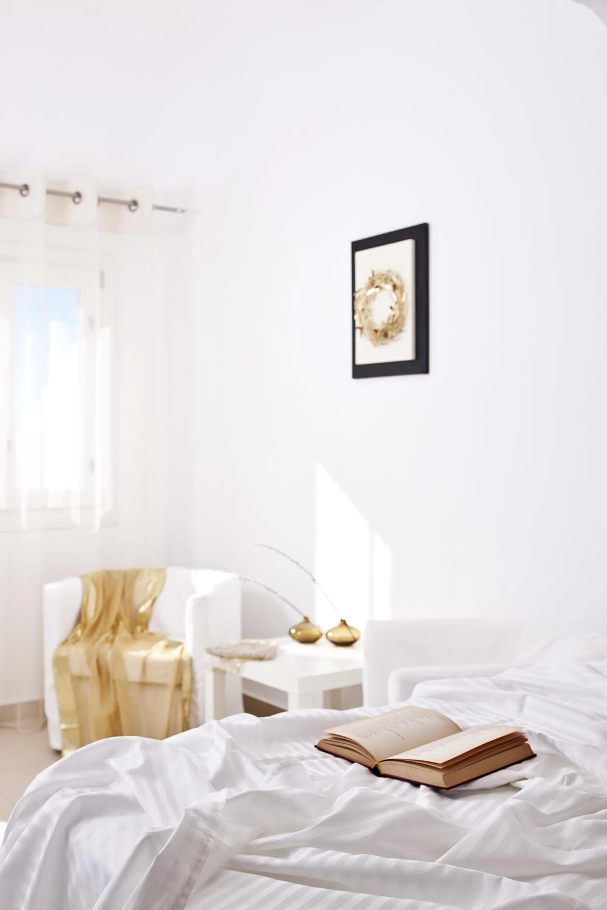 Bedroom, Bed in Avianto Suites