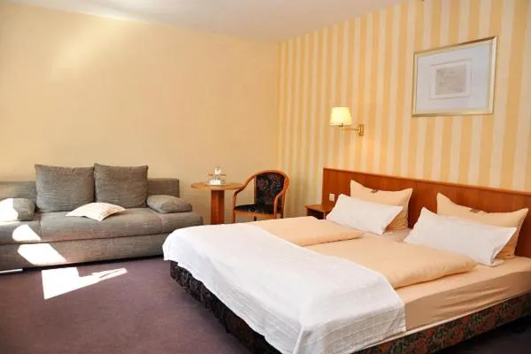 Photo of the whole room, Bed in Hotel Schöne Aussicht