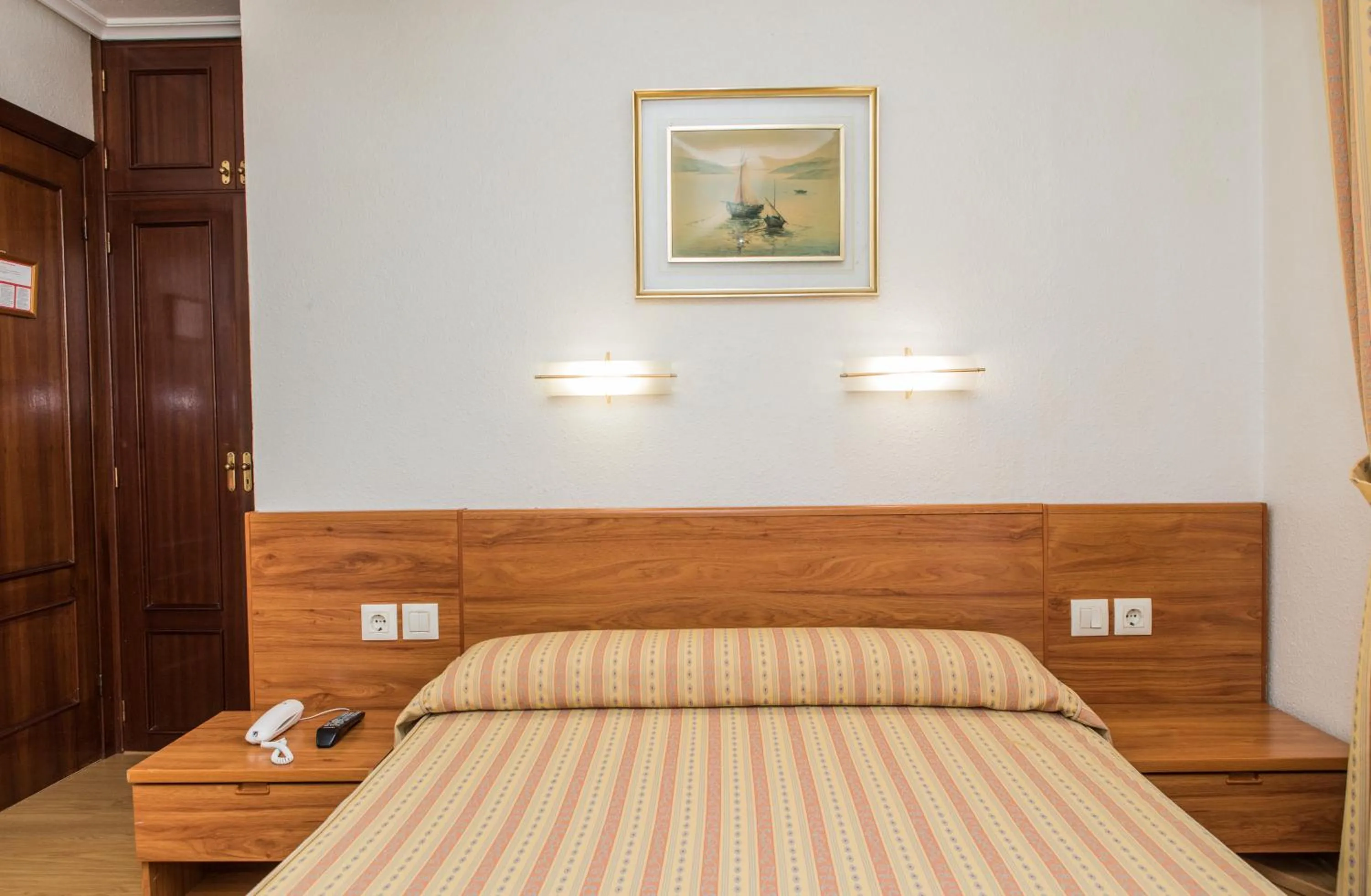 Bed in Hotel Las Anclas