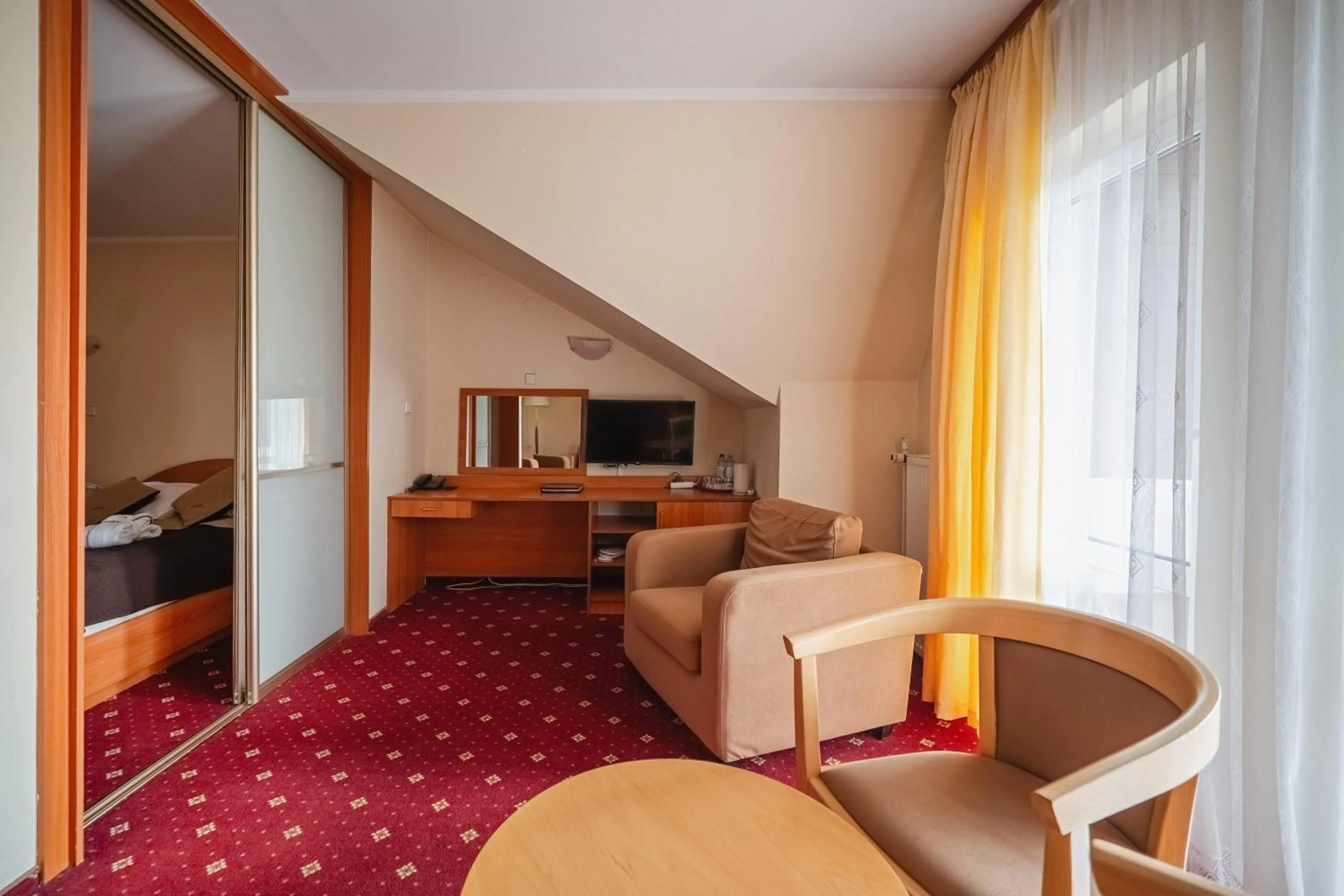 TV and multimedia in Kompleks Antałówka Termy & Med