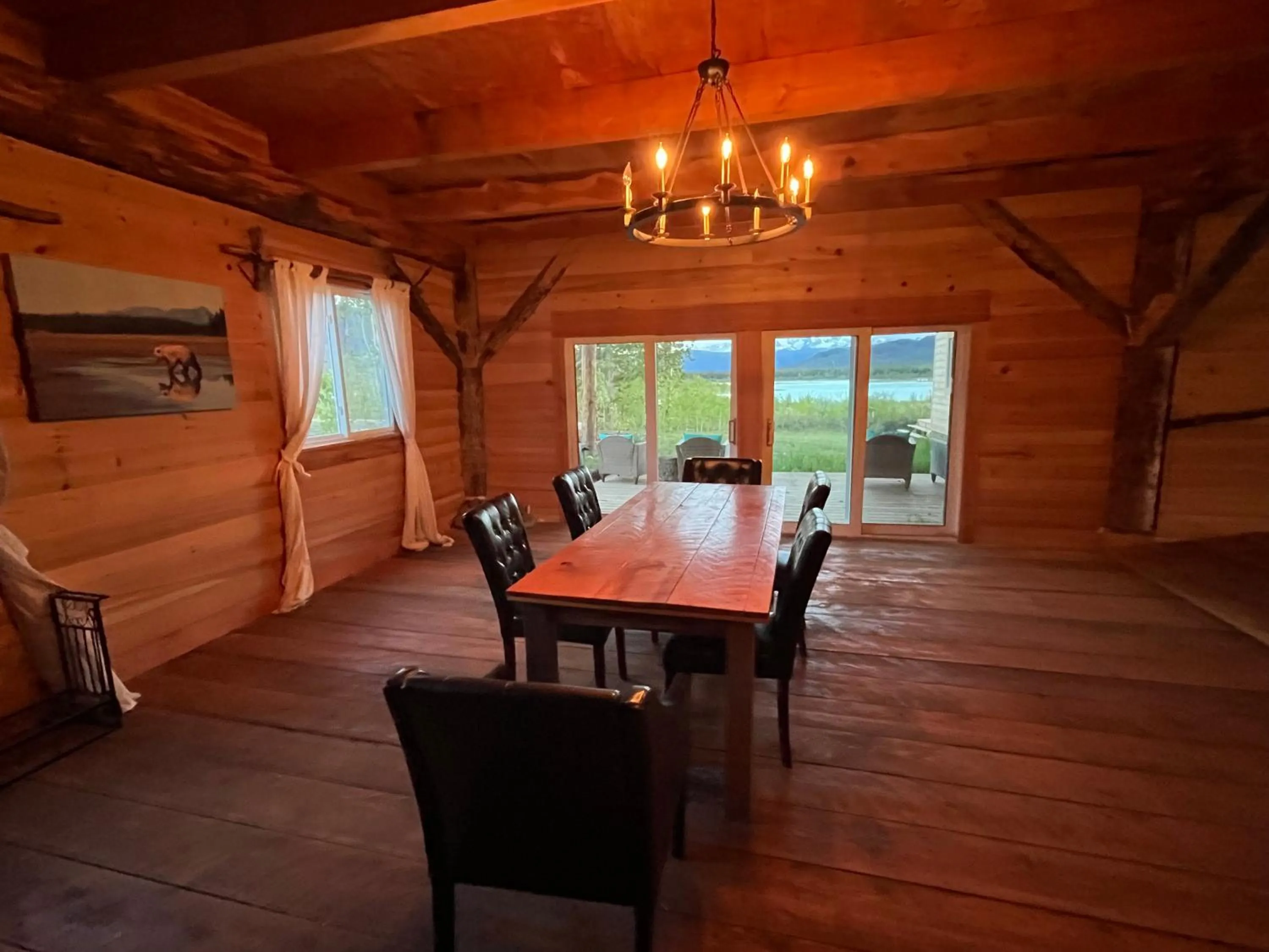 Dining area in Eagle Bear Lodge
