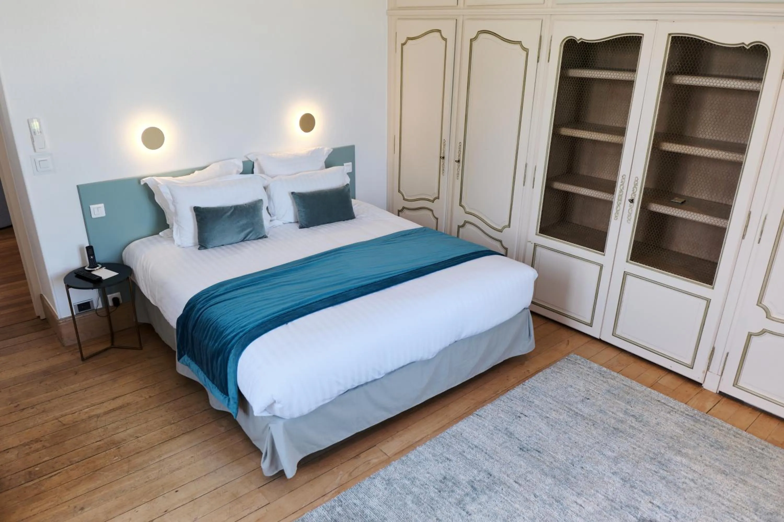 Bed in Domaine Du Roncemay - Hôtel, Restaurants, Spa & Golf