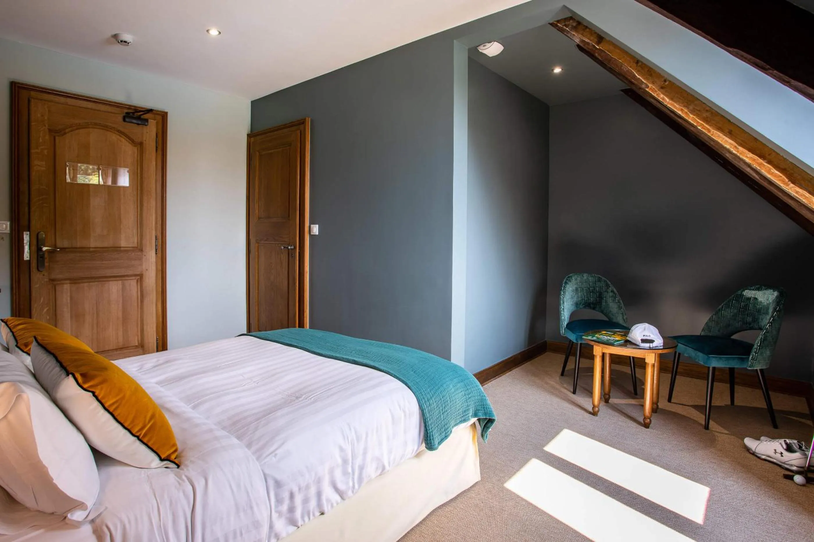 Photo of the whole room, Bed in Domaine Du Roncemay - Hôtel, Restaurants, Spa & Golf