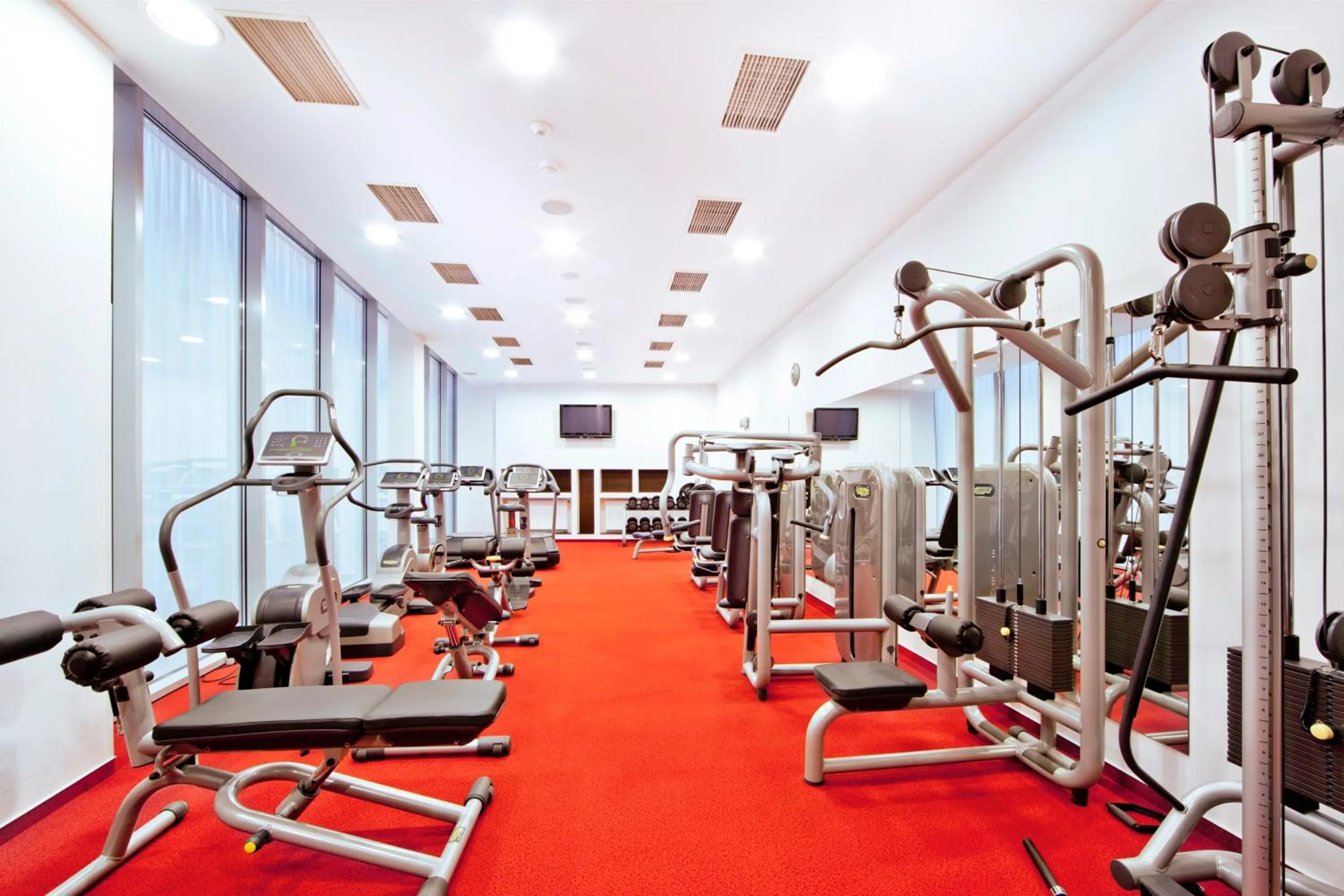 Fitness centre/facilities in Roset Hotel & Residence