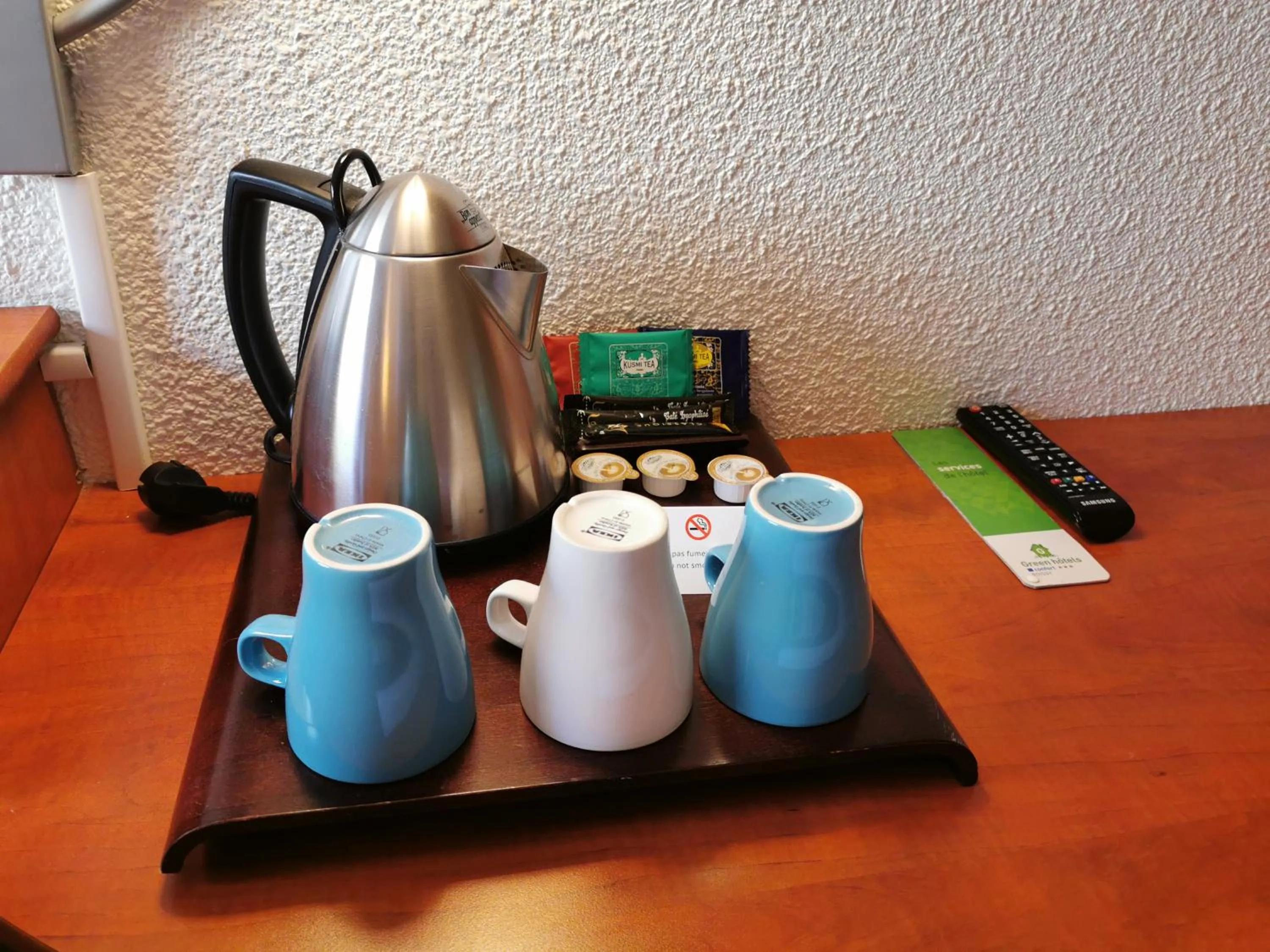 Coffee/tea facilities in Greenhotels Roissy Parc des Expositions