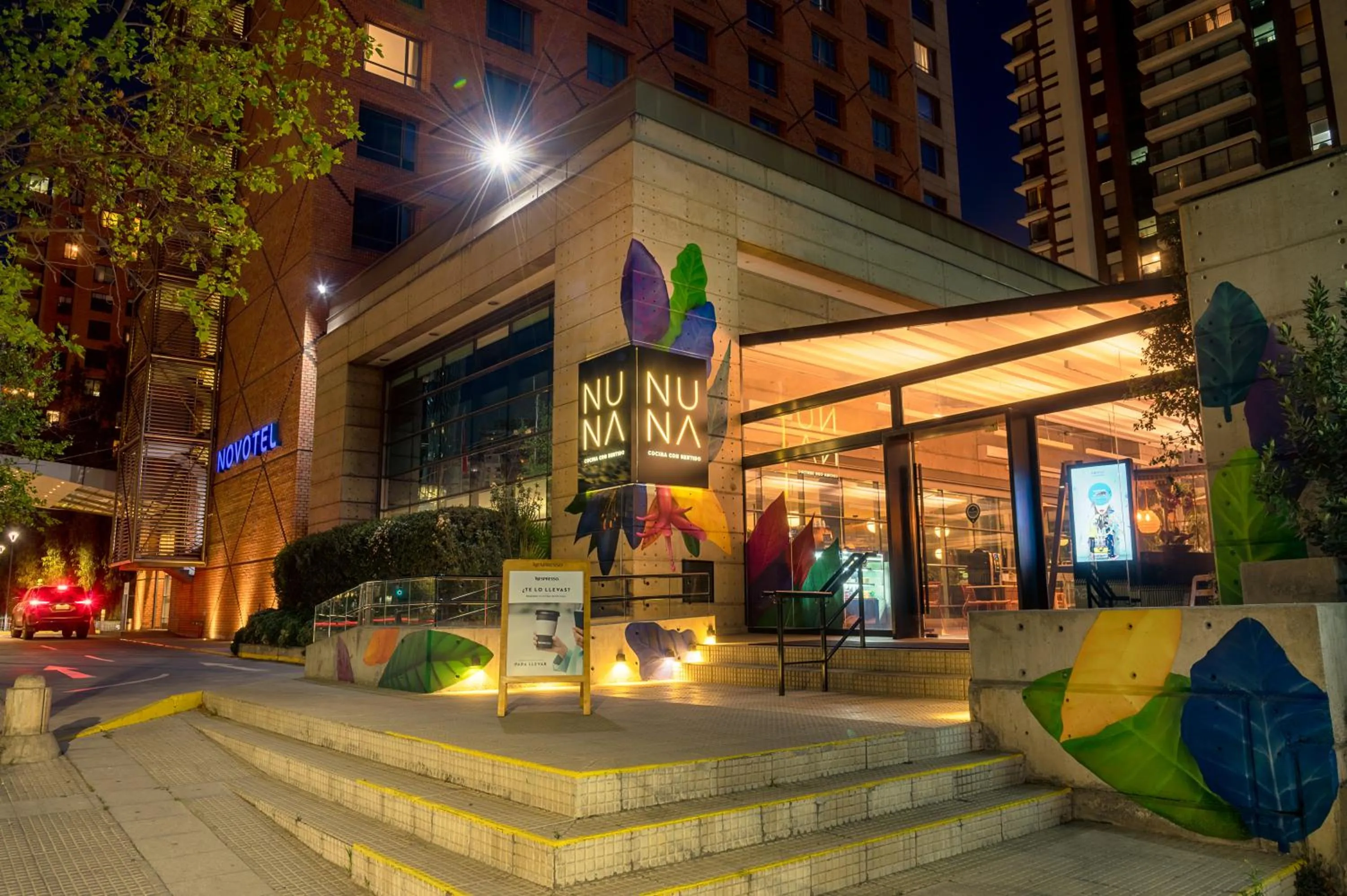 Restaurant/places to eat in Novotel Santiago Las Condes