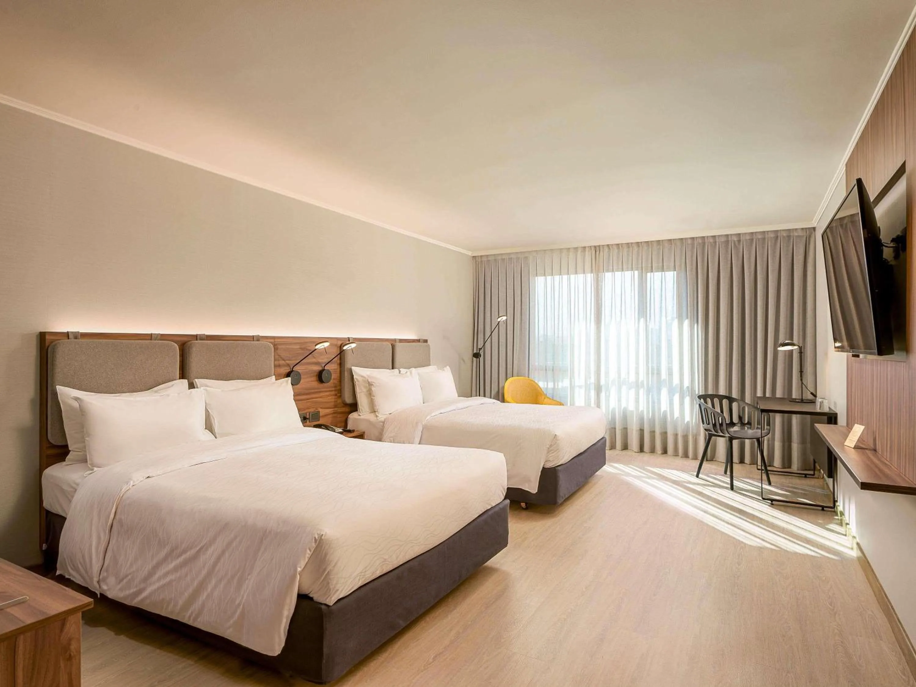 Bedroom, Bed in Novotel Santiago Las Condes