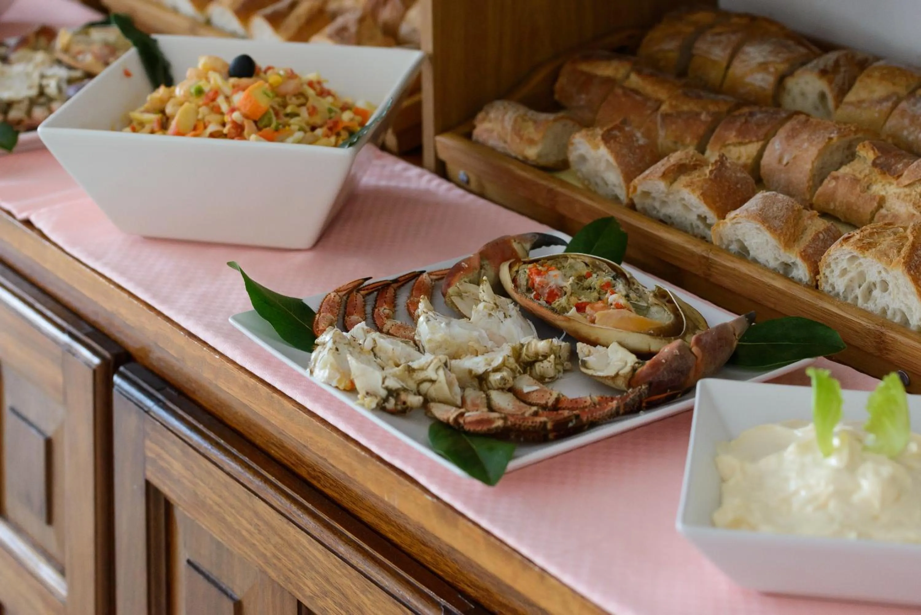 Restaurant/places to eat in Hotel La Terraza