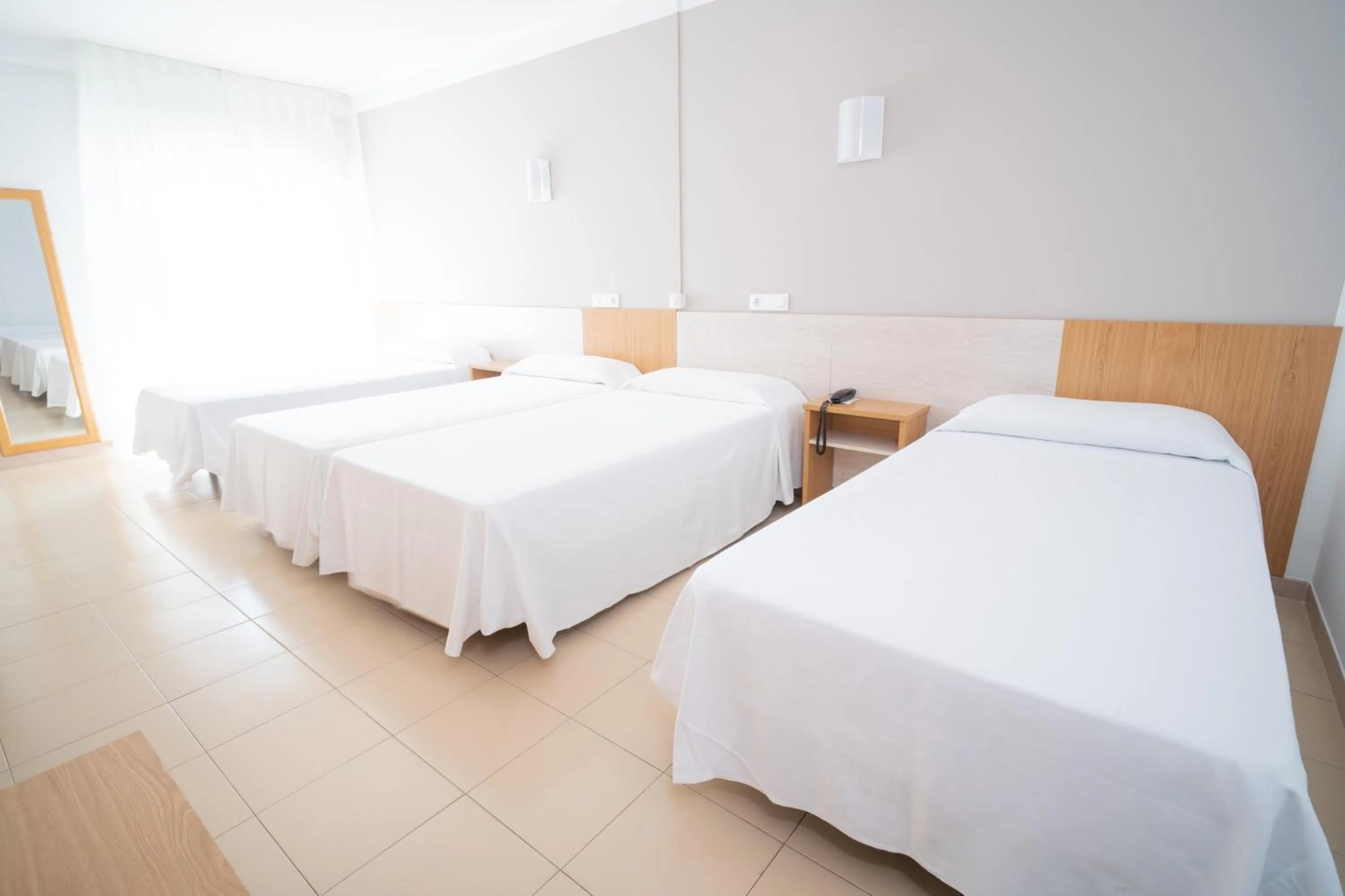 Photo of the whole room in Hotel La Terraza