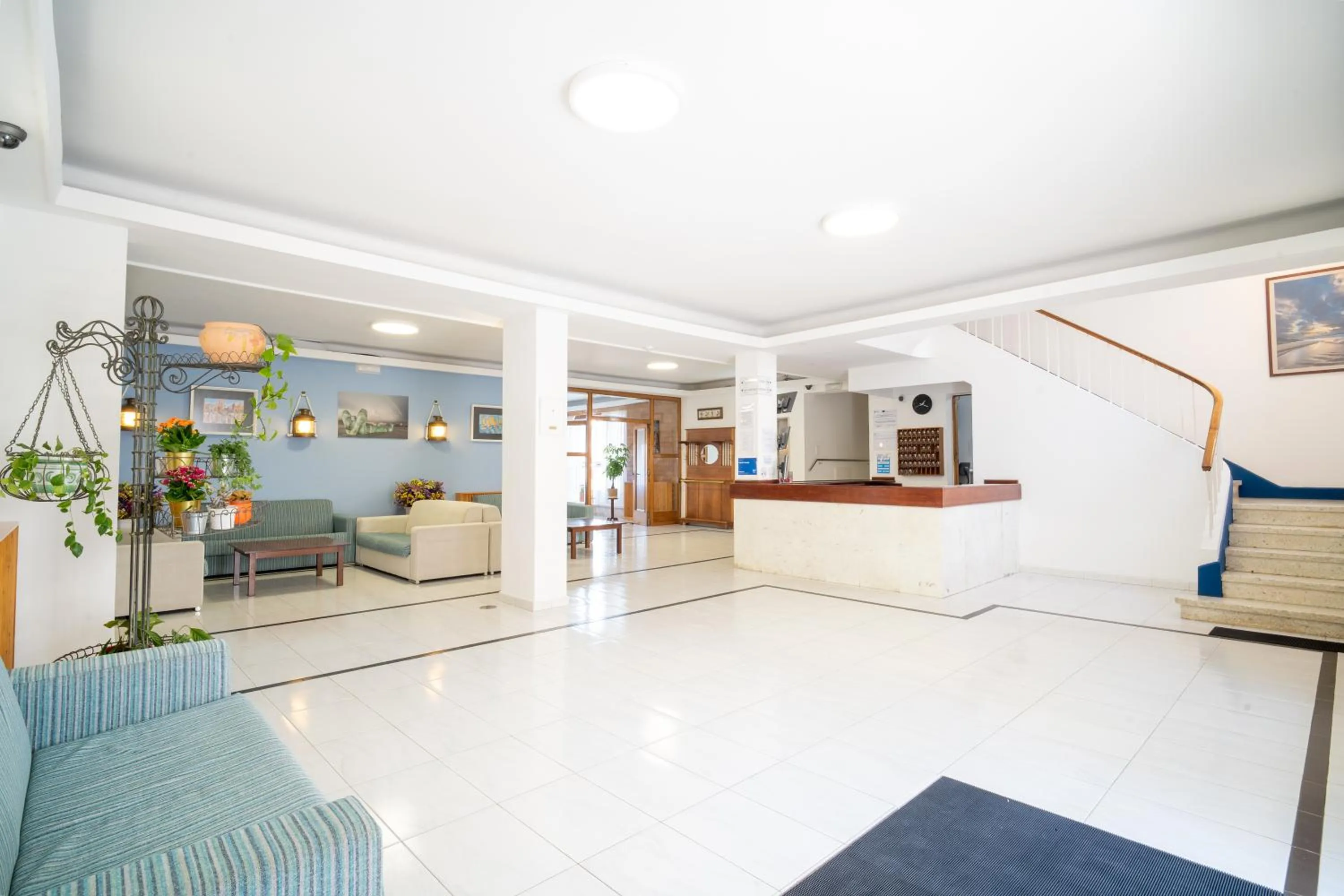 Lobby or reception in Hotel La Terraza