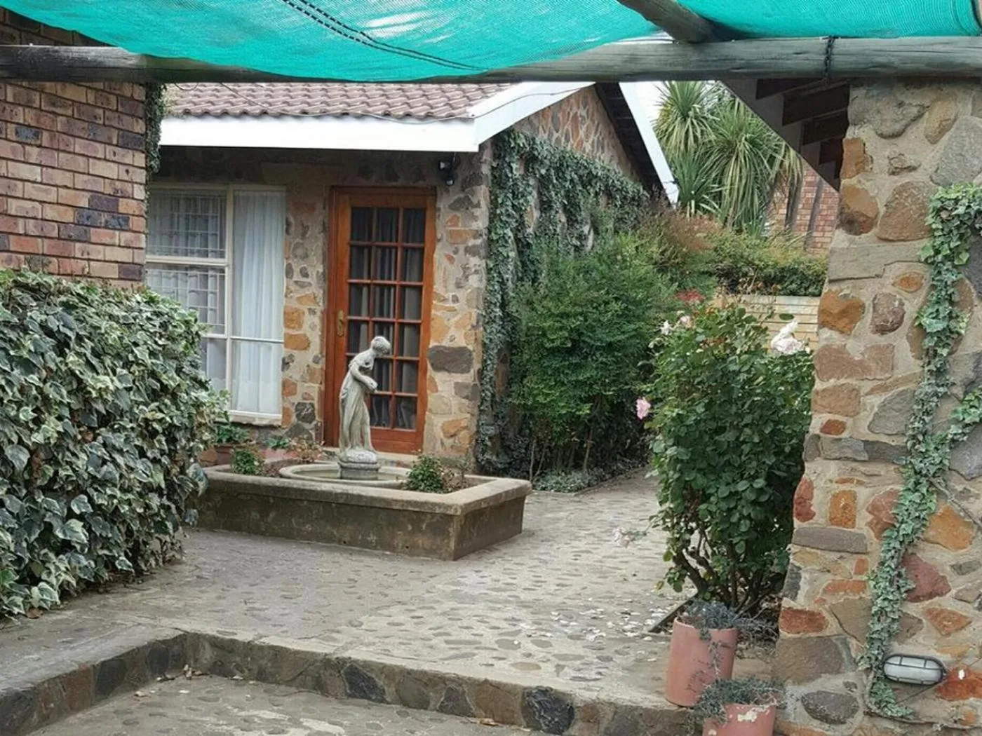 Garden in Gemsbok Cottage