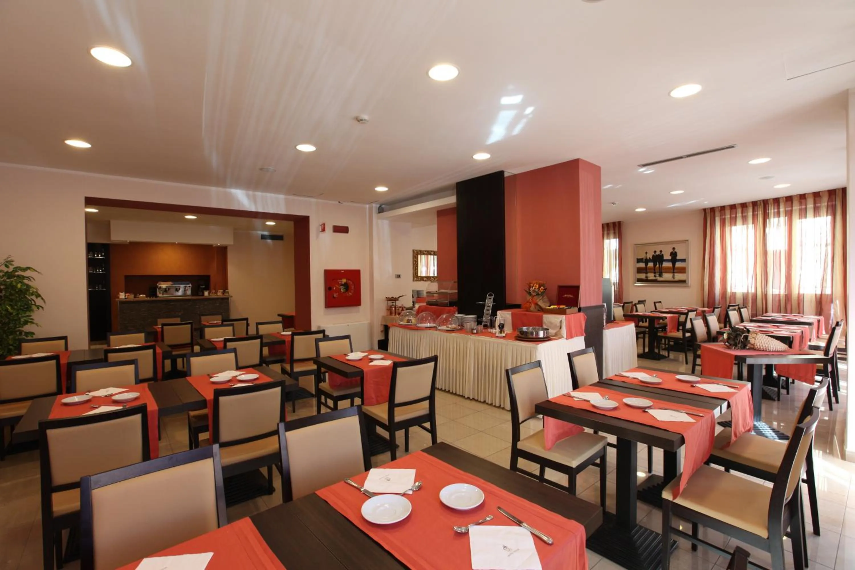 Restaurant/places to eat in Hotel Cavour