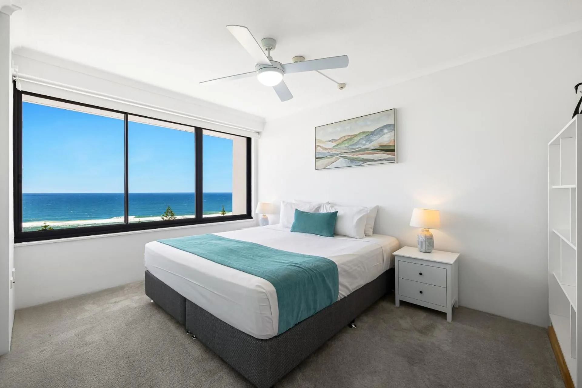 Bed in South Pacific Plaza - Official