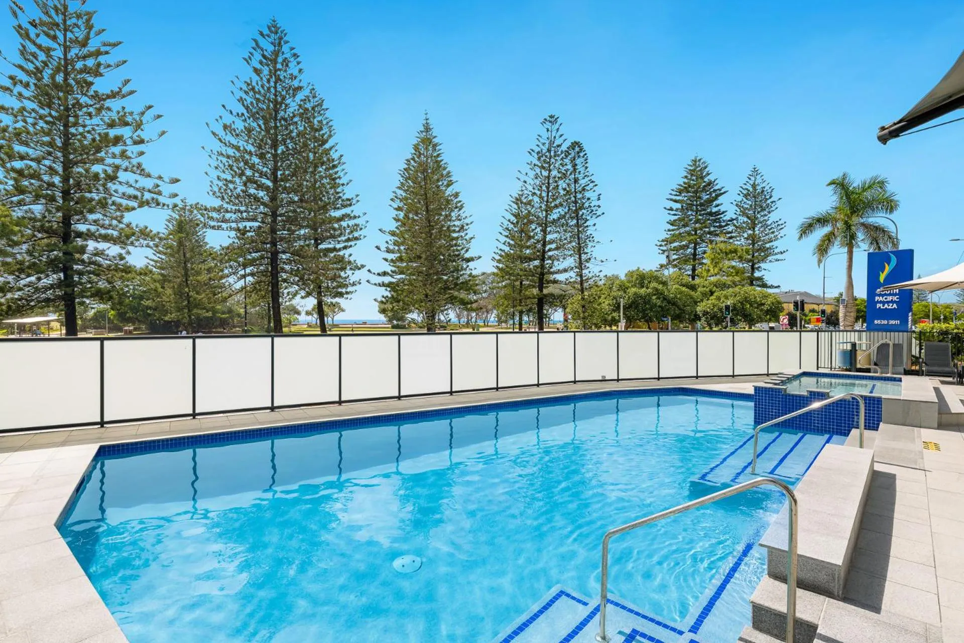 Pool view in South Pacific Plaza - Official