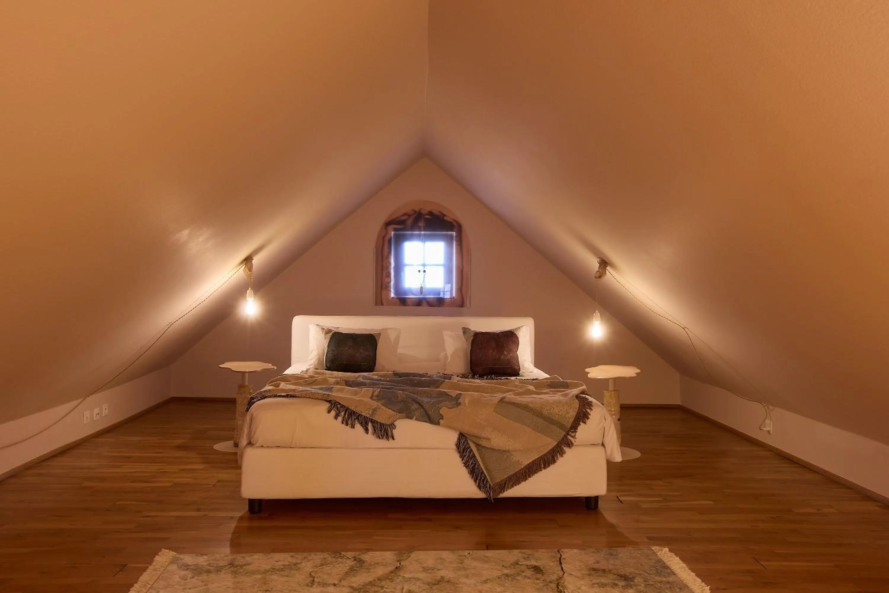 Bedroom in Gast - und Kulturhaus Der Teufelhof Basel
