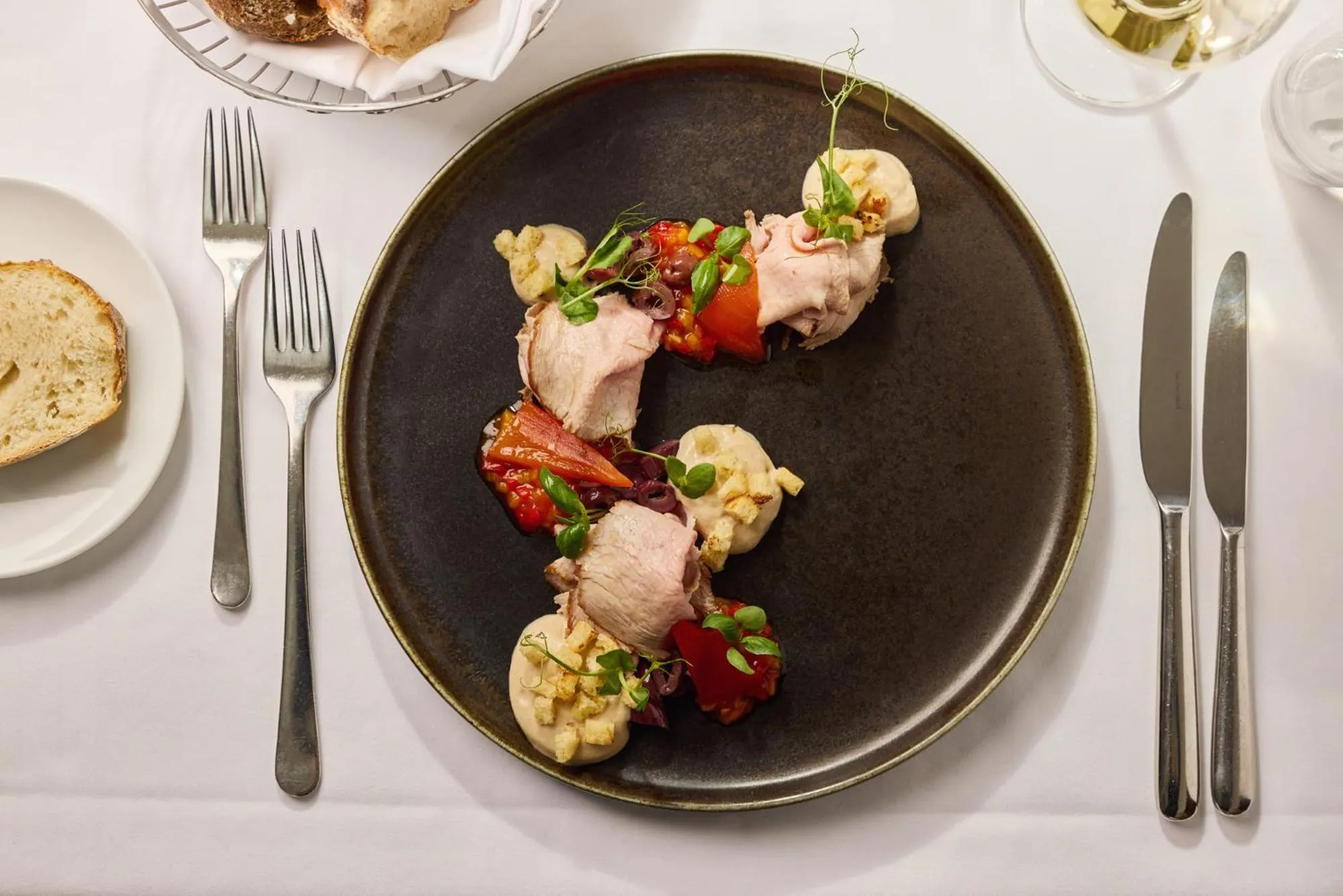 Restaurant/places to eat in Gast - und Kulturhaus Der Teufelhof Basel