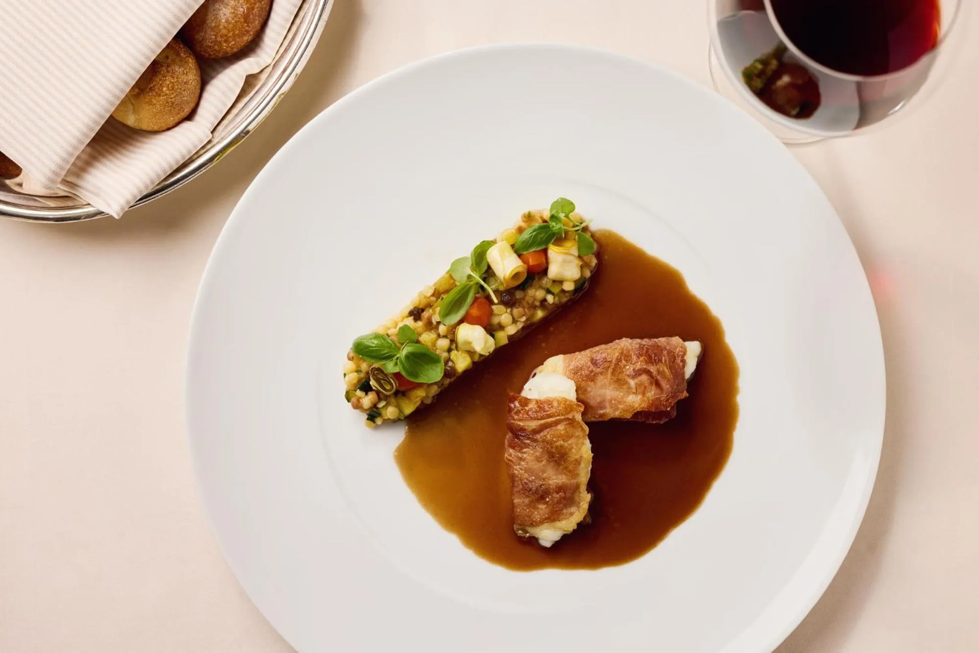 Restaurant/places to eat in Gast - und Kulturhaus Der Teufelhof Basel