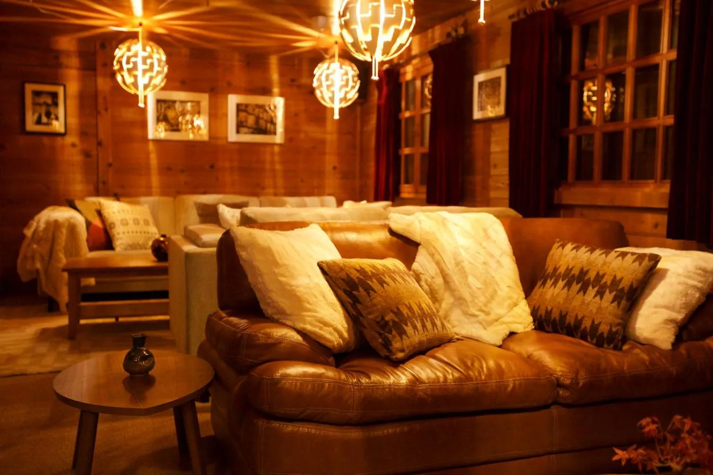 Communal lounge/ TV room in Snowball Chalet at Madarao Mountain