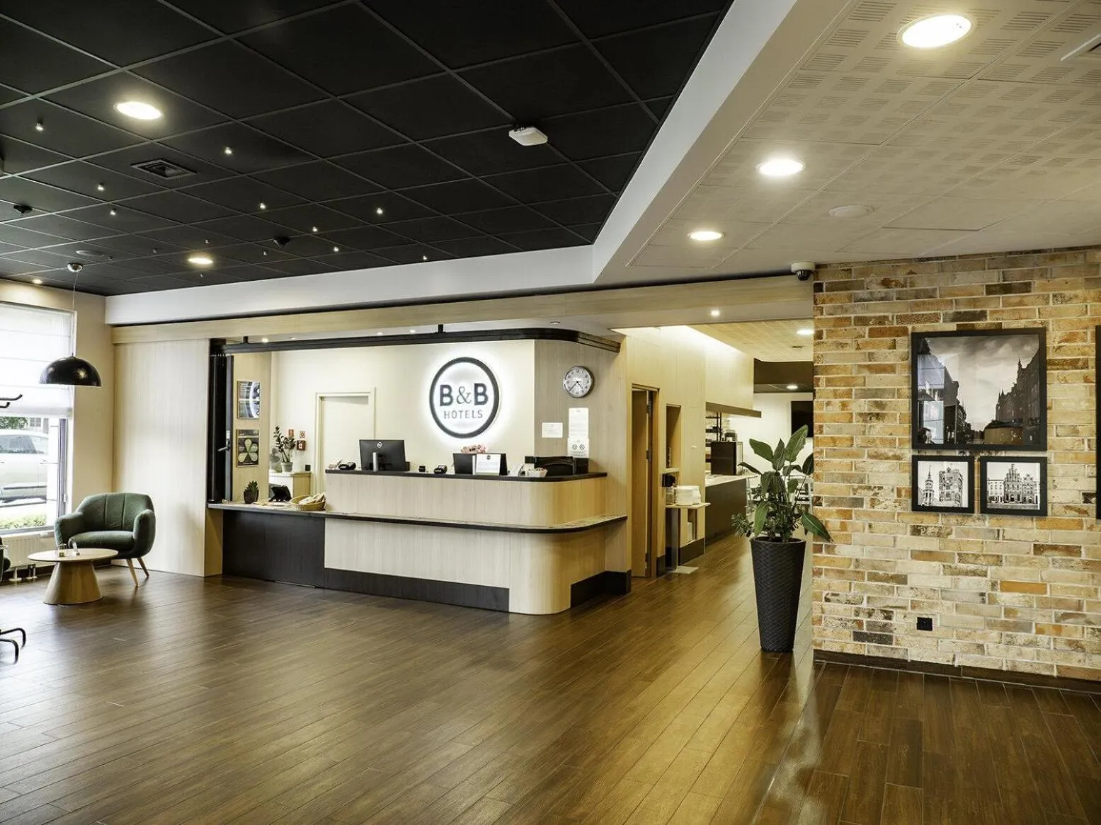 Lobby or reception in B&B HOTEL Toruń