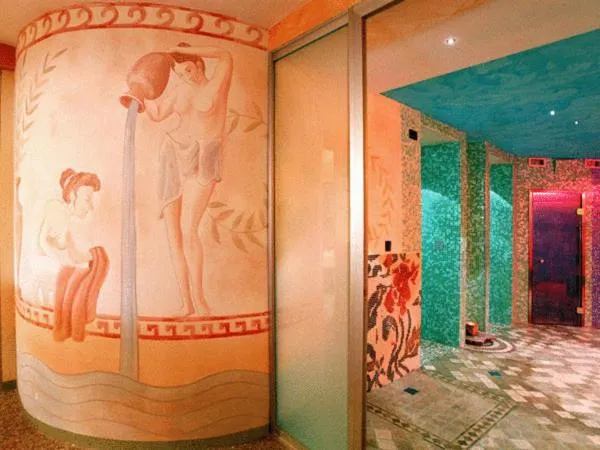 Shower in Hotel Ferrari