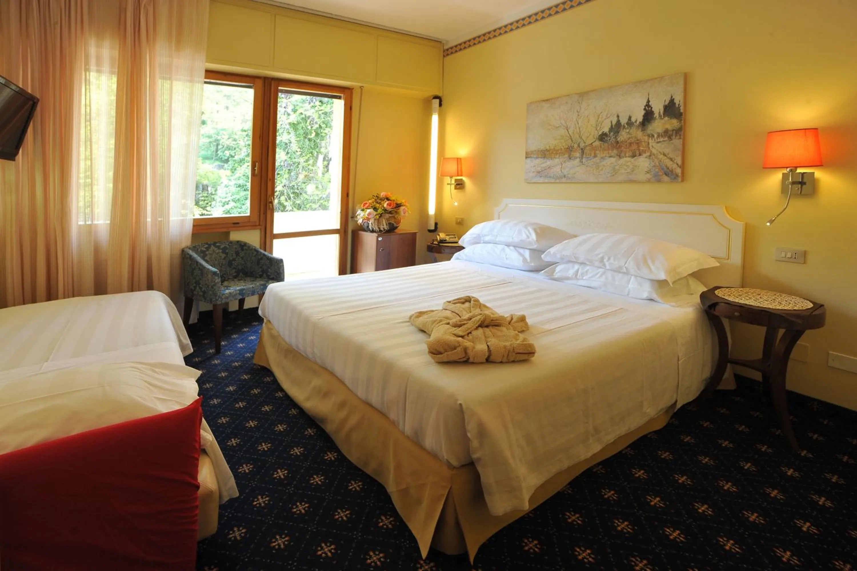 Photo of the whole room in Hotel Ferrari