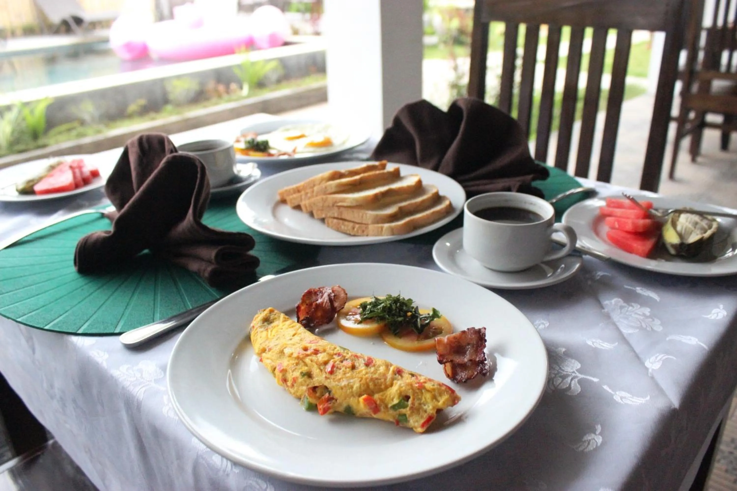 Food and drinks in The Barari Villas