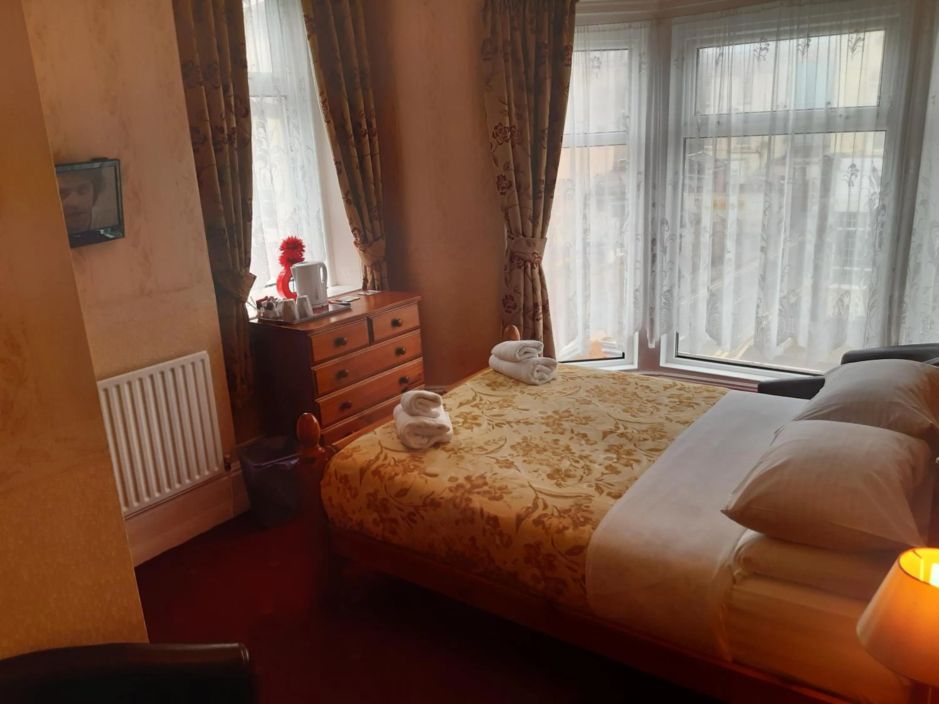 Bed in Wellington Hotel