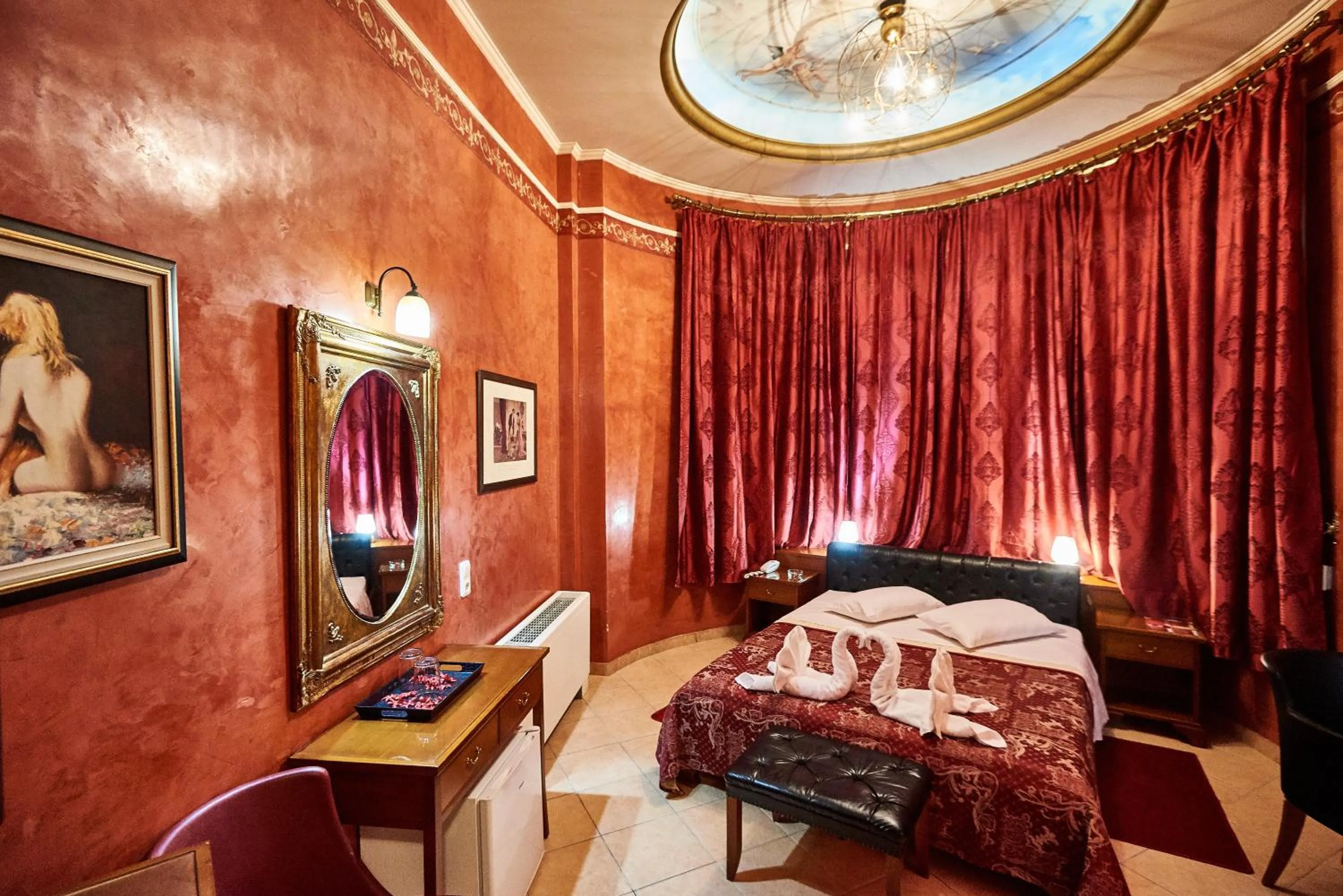 Photo of the whole room, Bed in Exis Hotel