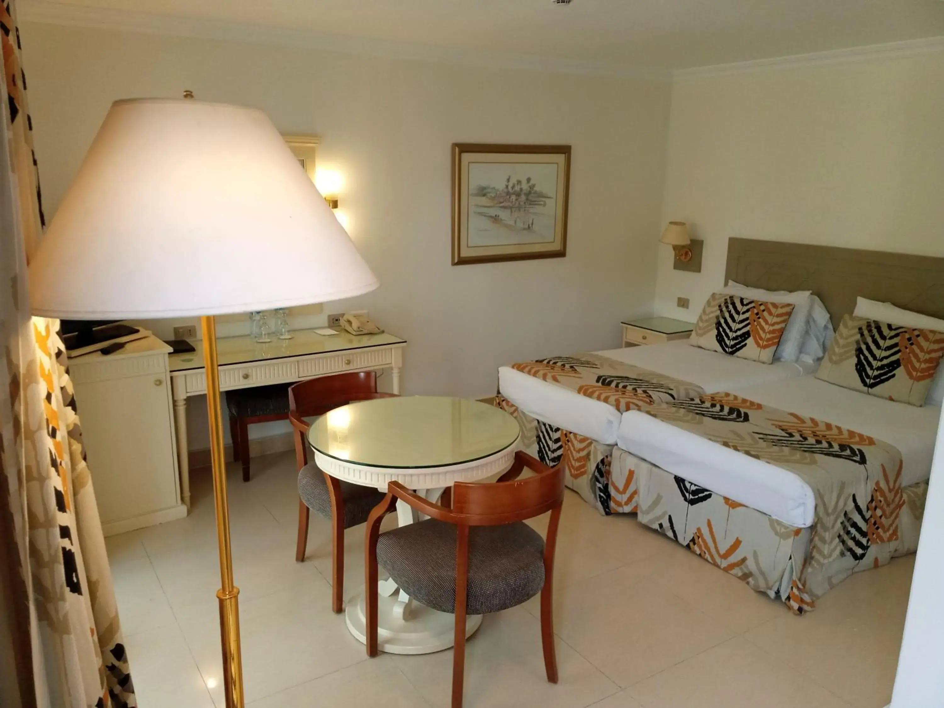 Classic Twin Room with Garden View in Cairo Pyramids Hotel Classic Twin Room with Garden View in Cairo Pyramids Hotel